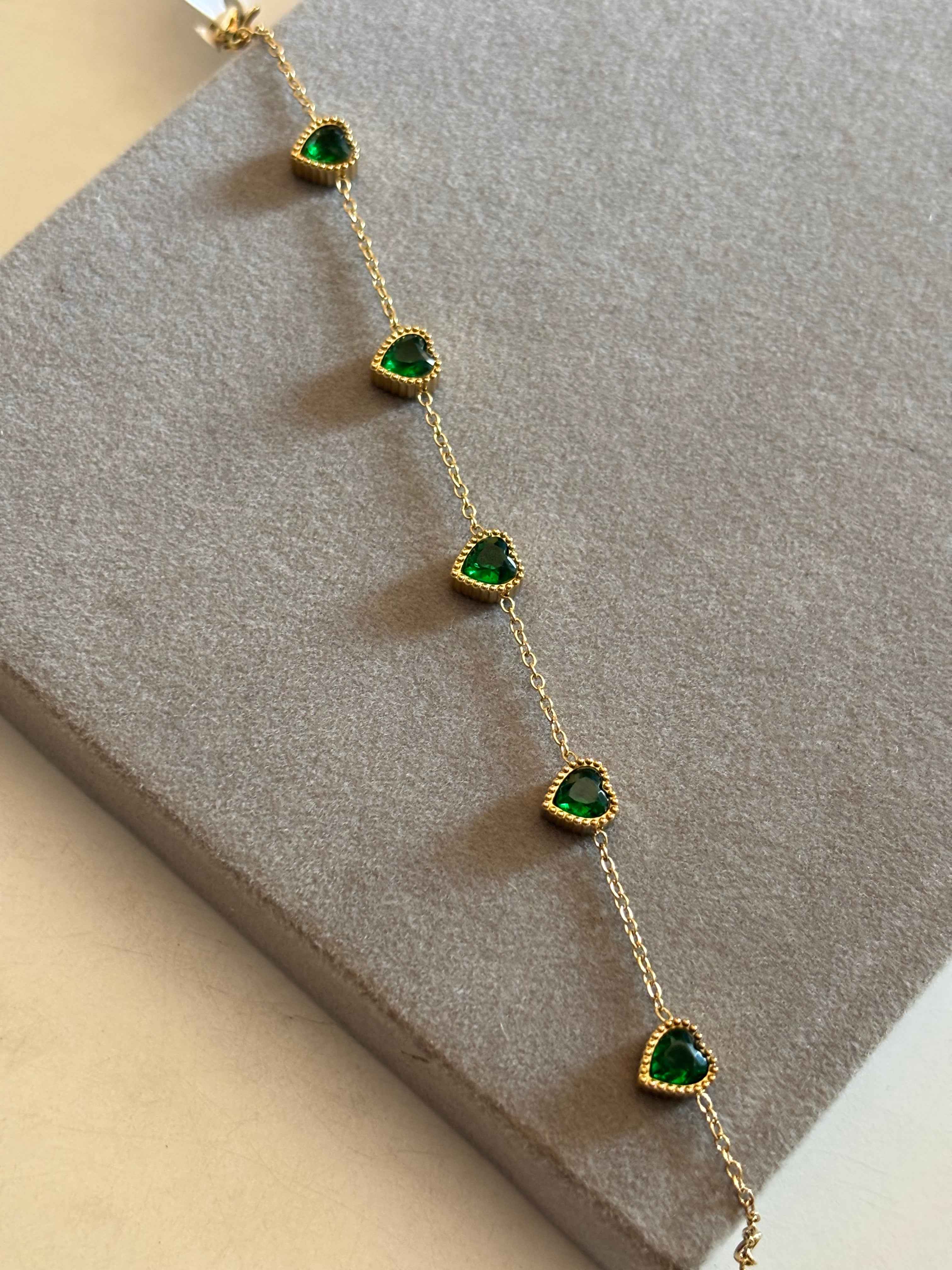 Emerald hearts bracelet - Hirulythings