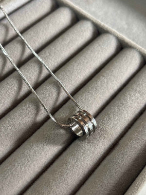 Orbital neck chain
