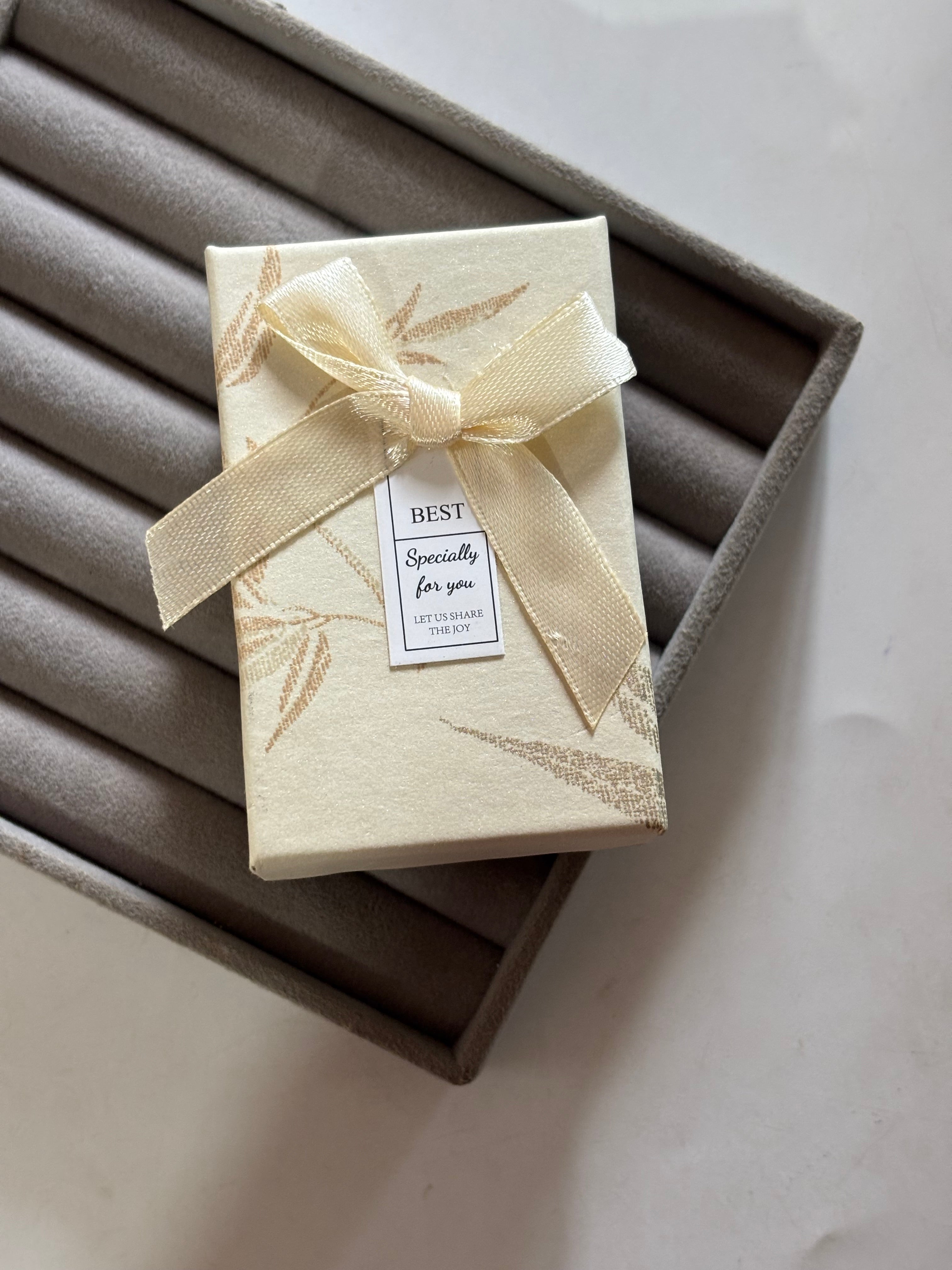 Jewellery mini gift box