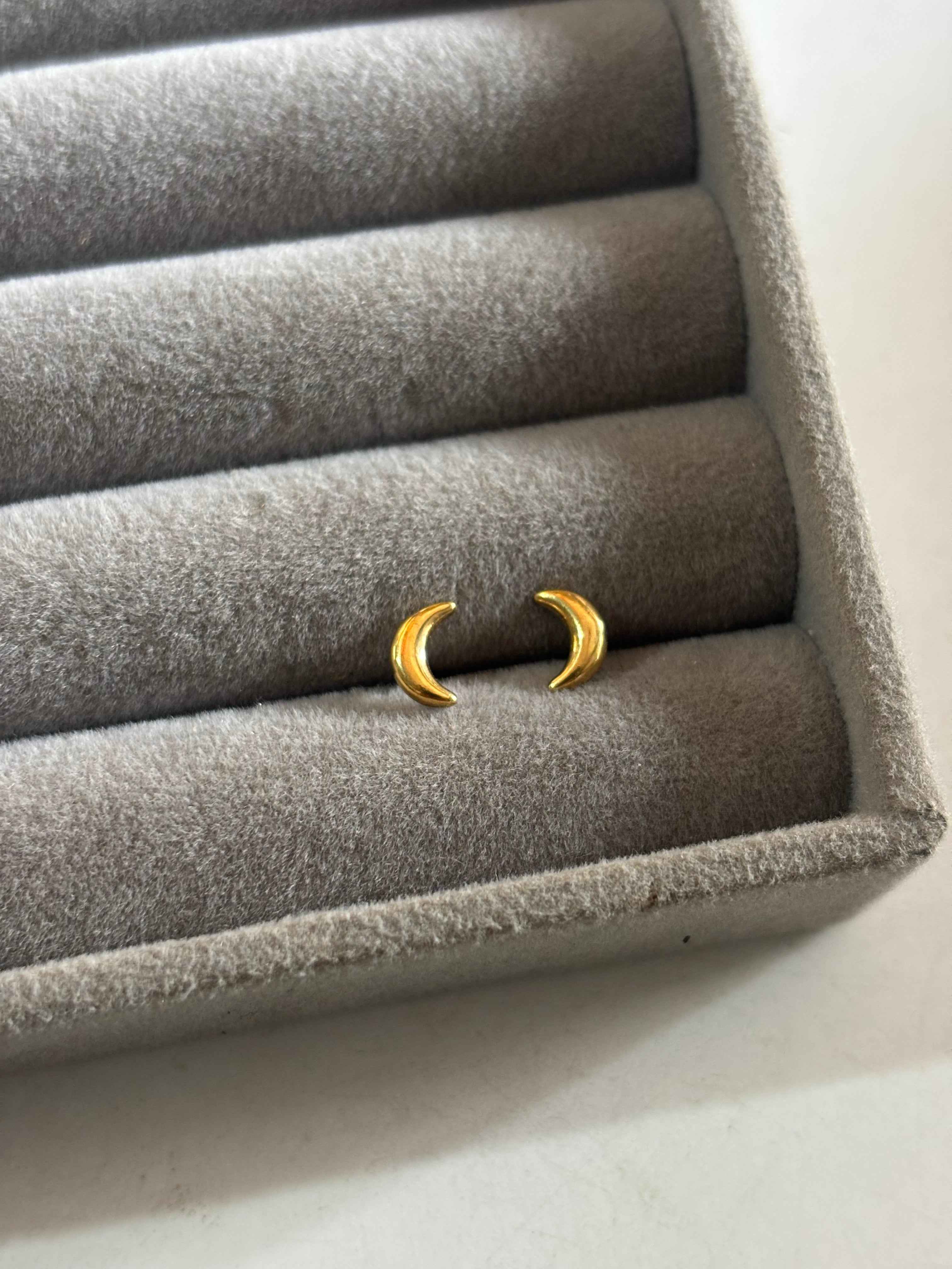 Solid Crescent moon Unisex