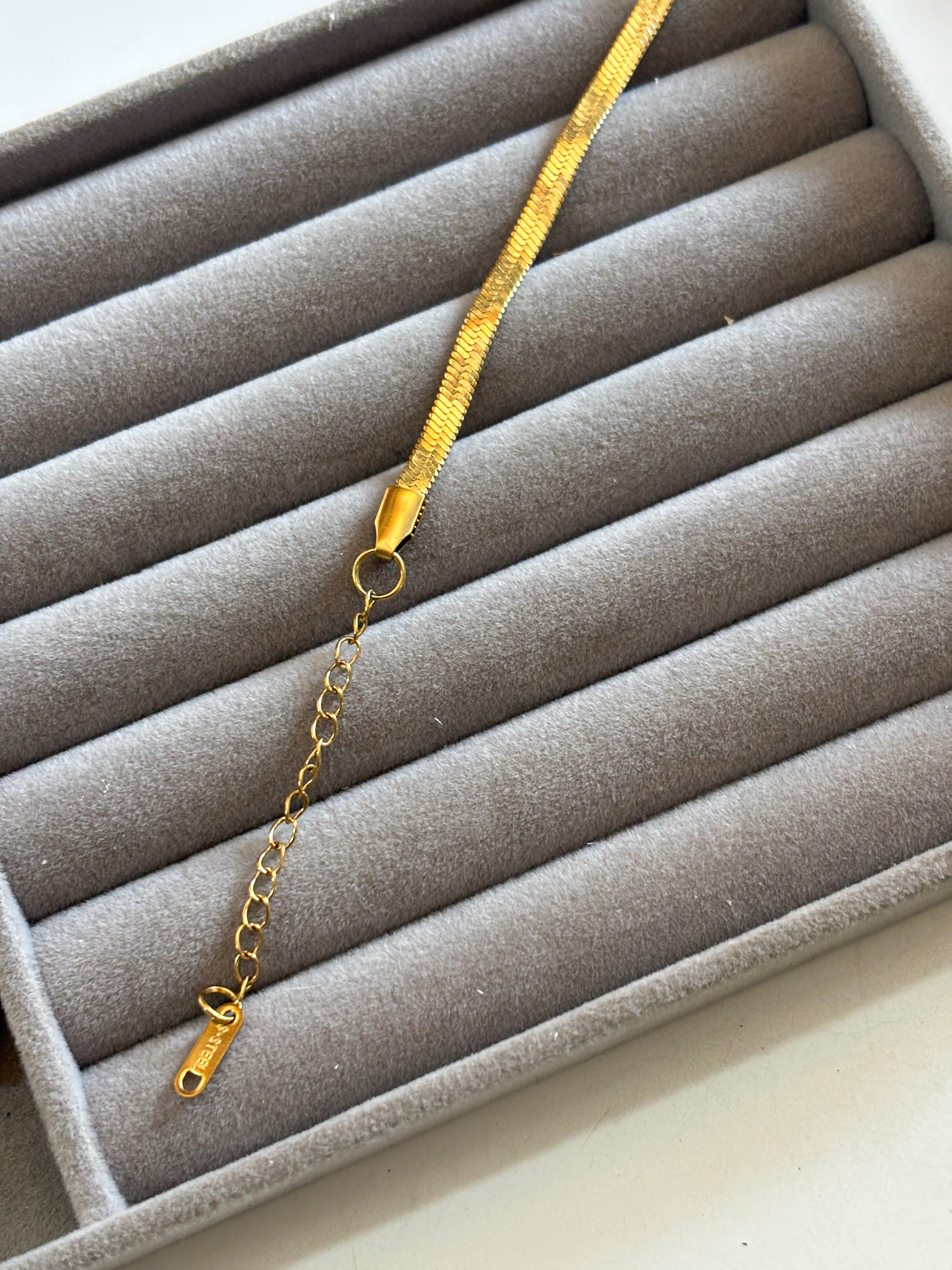 Gold Plain Bracelet