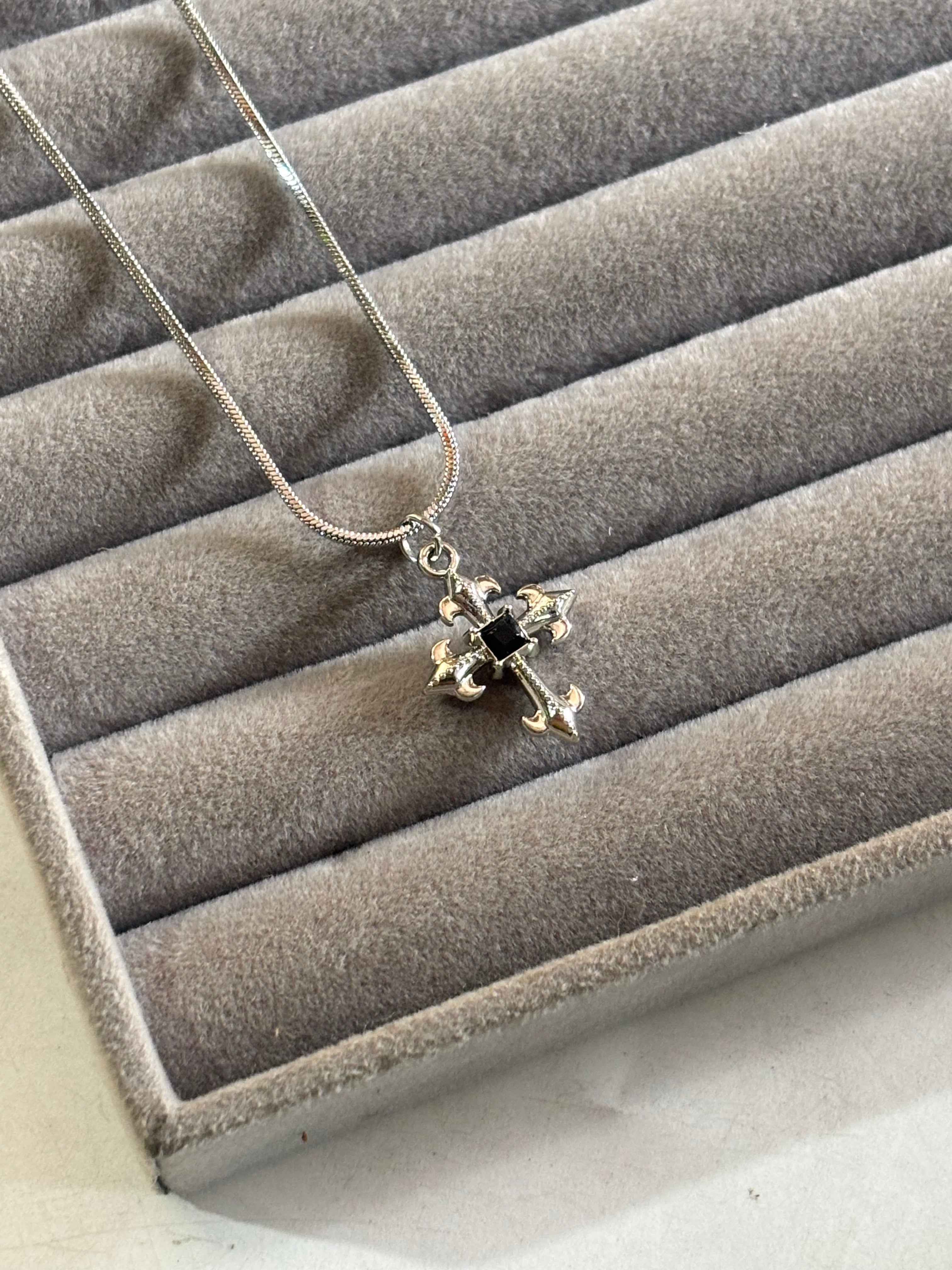Onyx Crown Cross