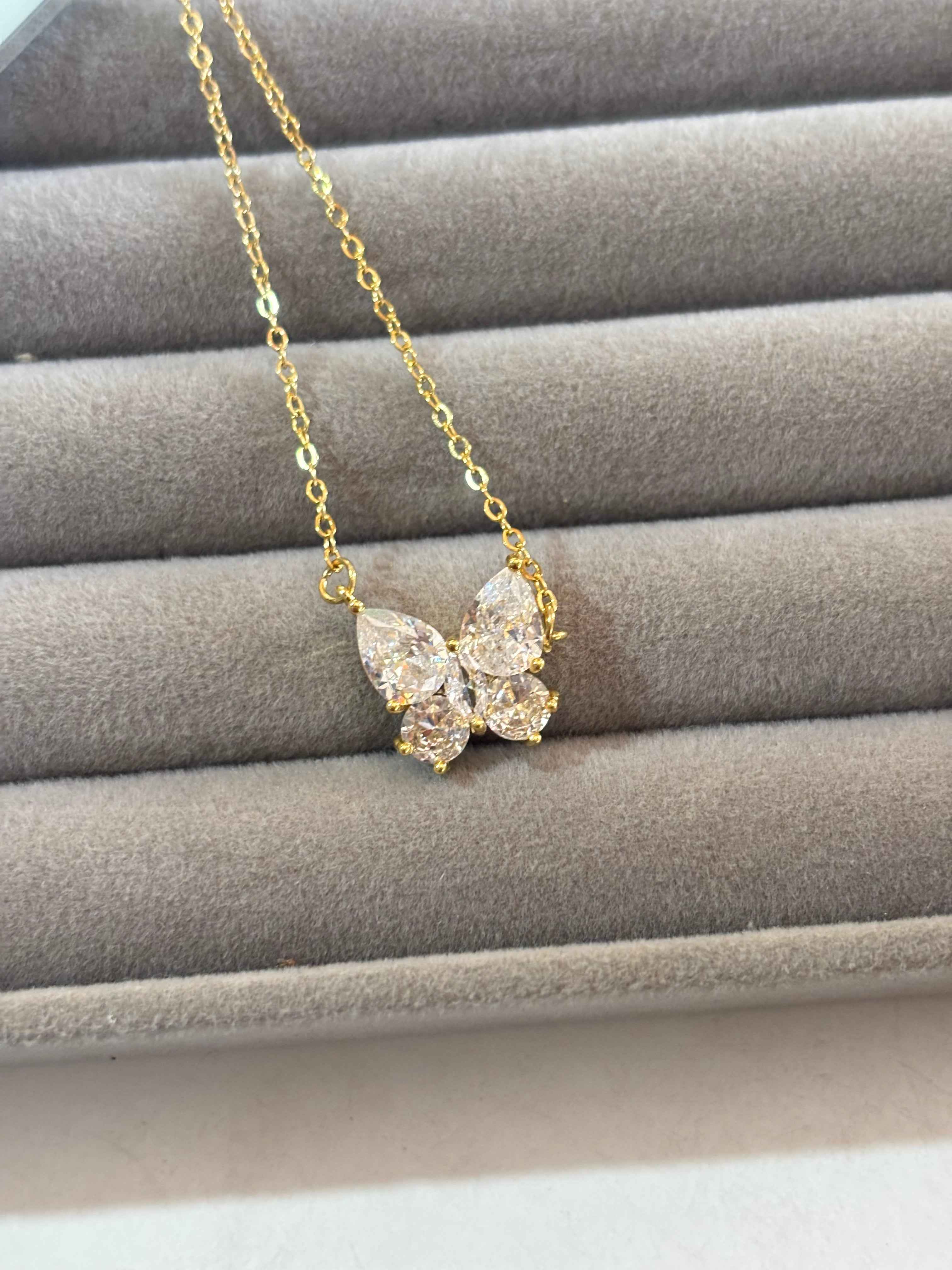 Crystal butterfly - Hirulythings