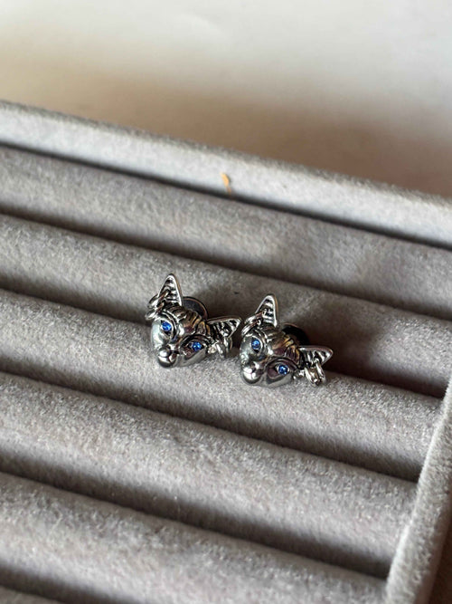 Blue stone fox stud