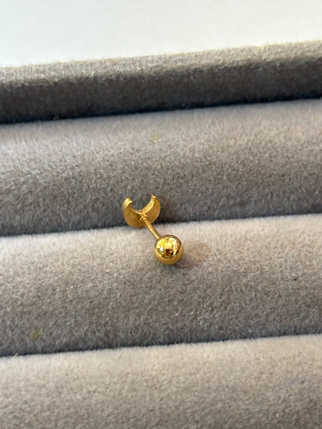 Solid crescent moon studs