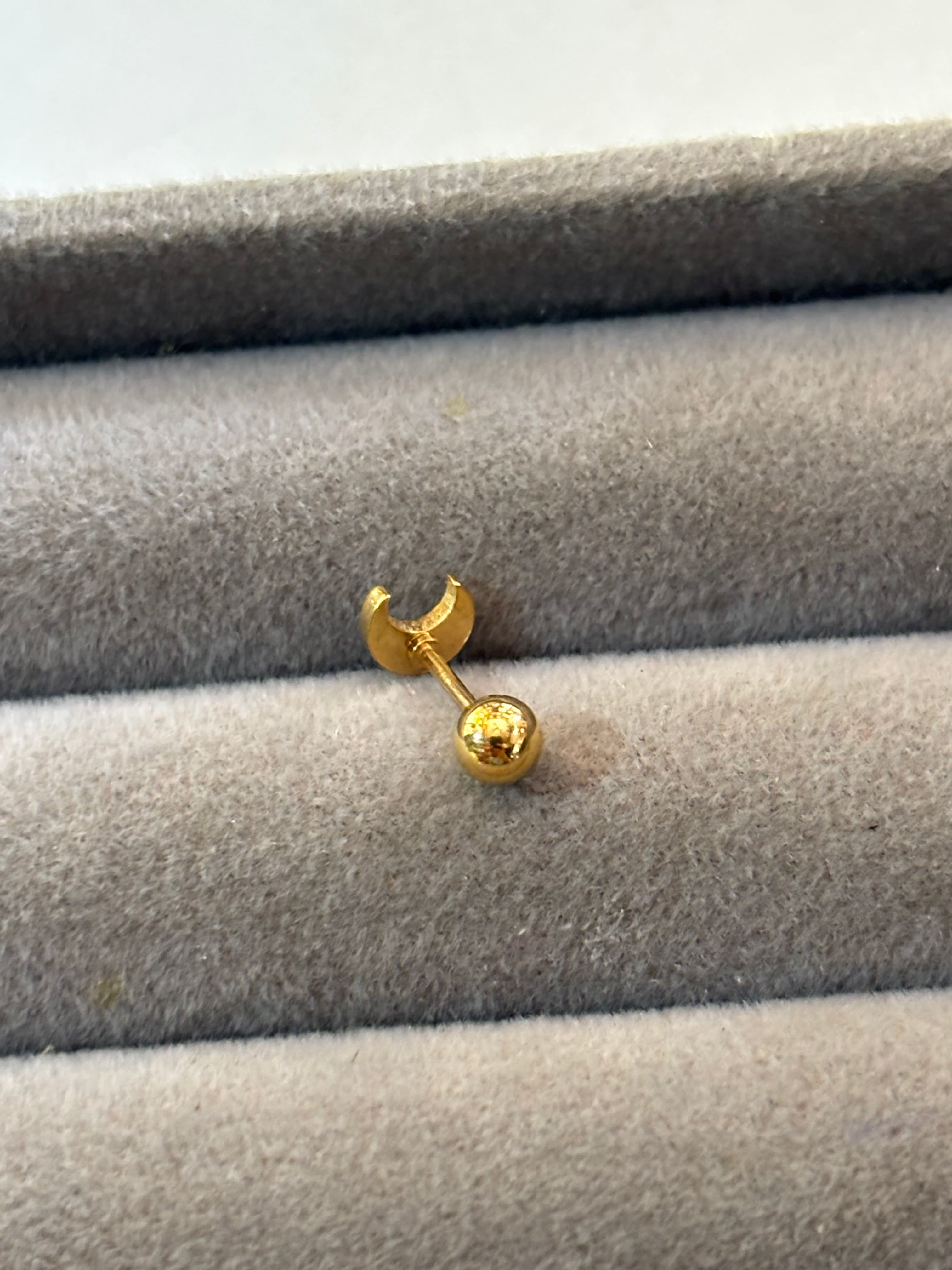 Solid crescent moon studs
