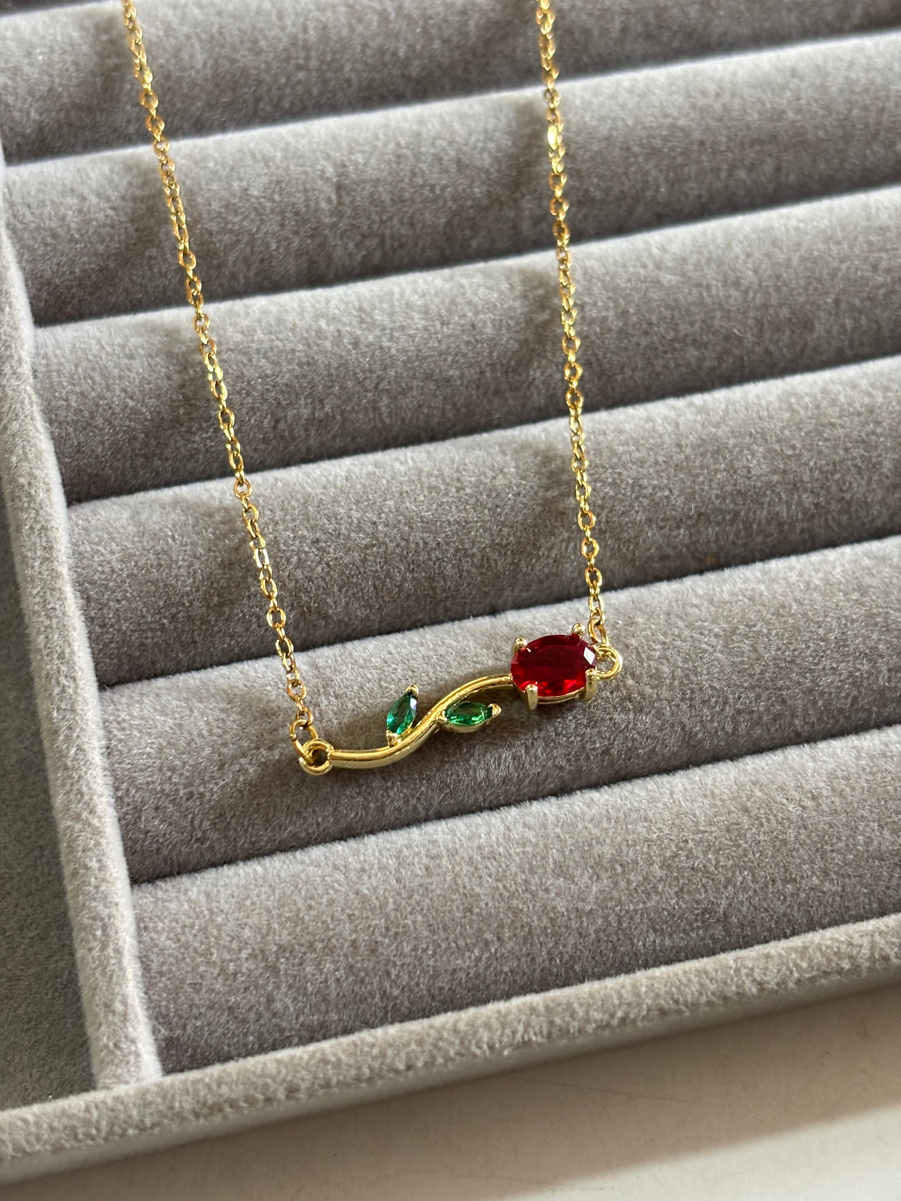 Tulip horizontal pendant necklace
