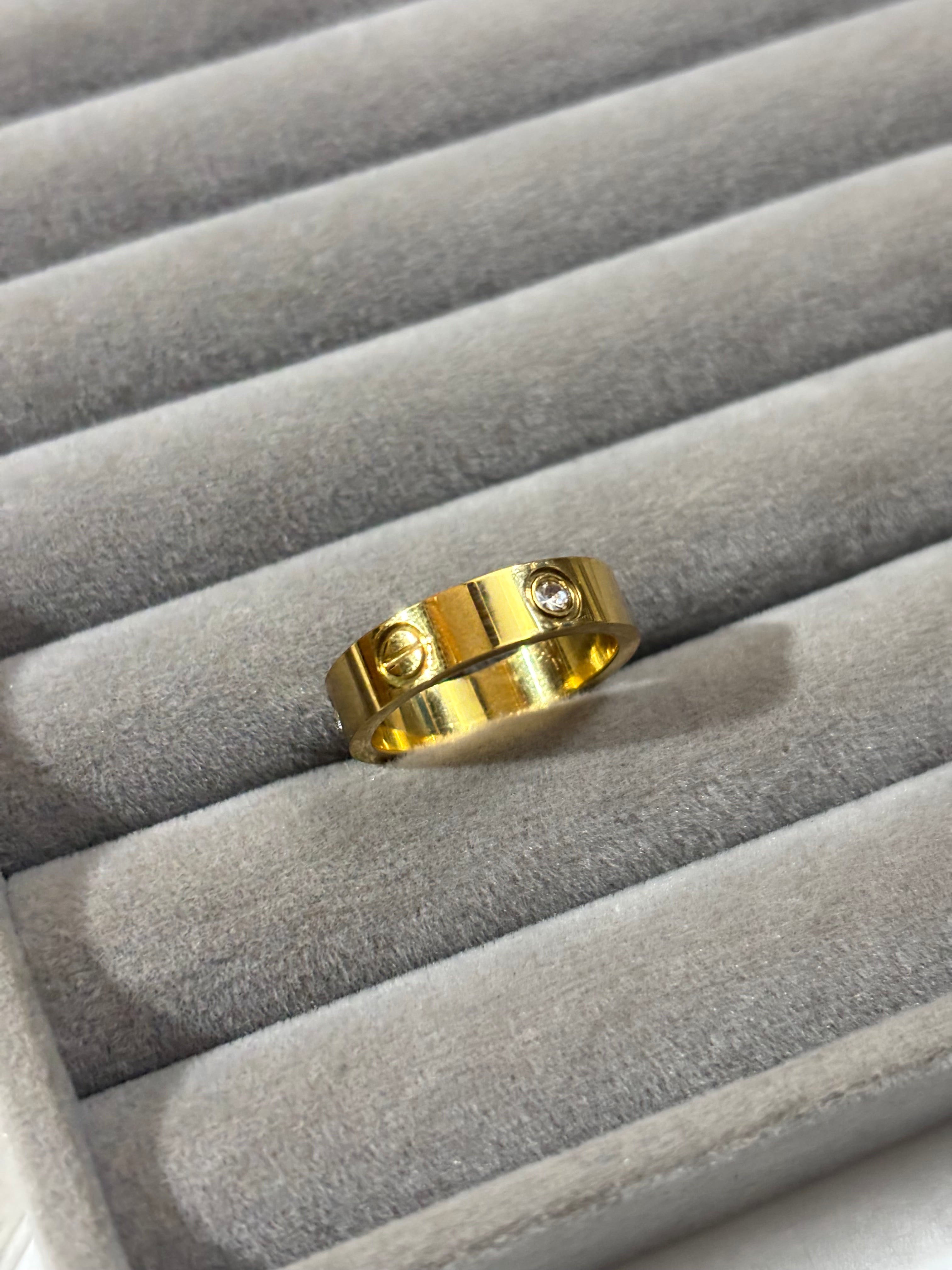 Love ring