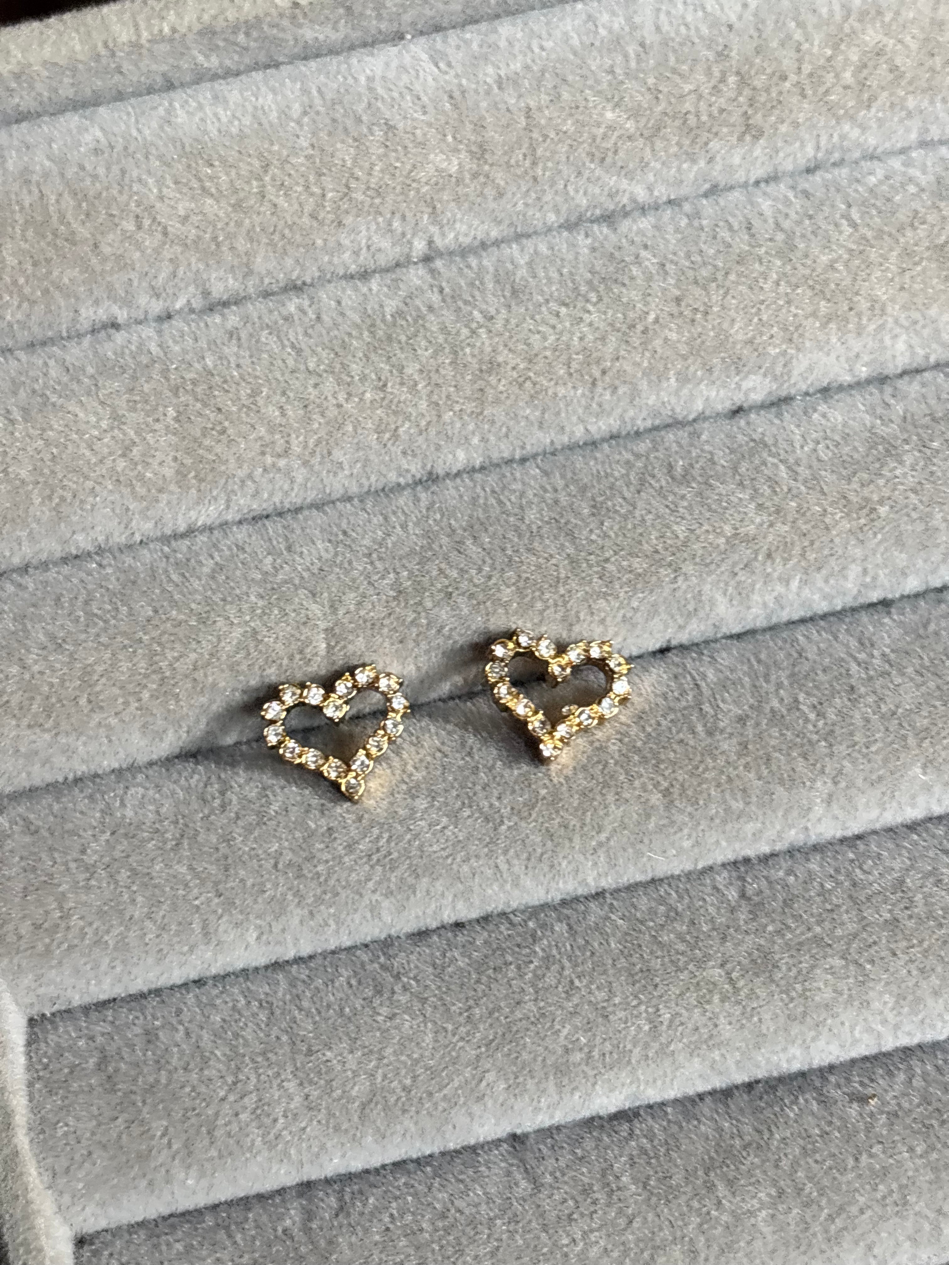 Studded hearts earrings