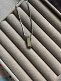 Short bar pendant chain
