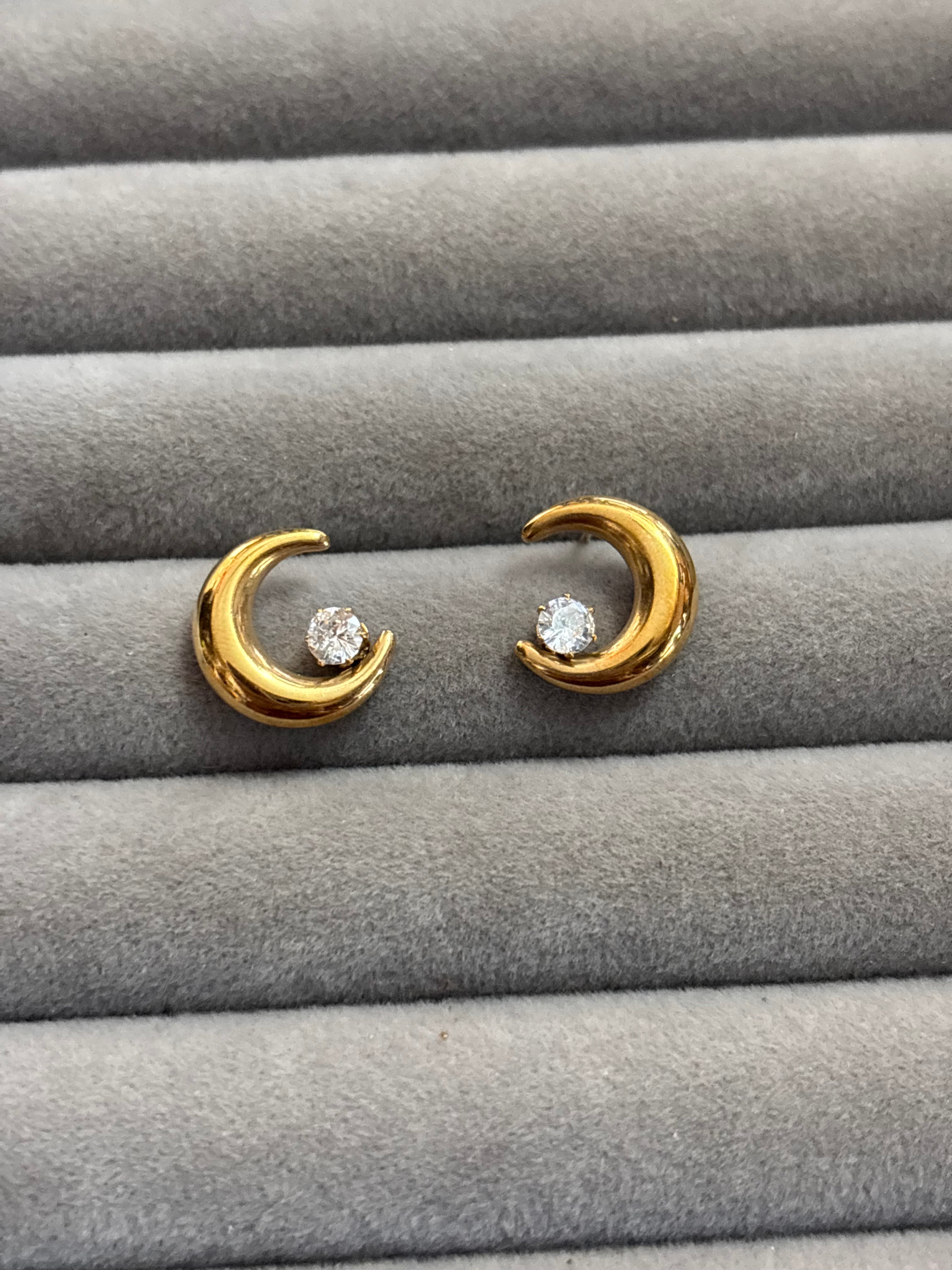 Moon earrings