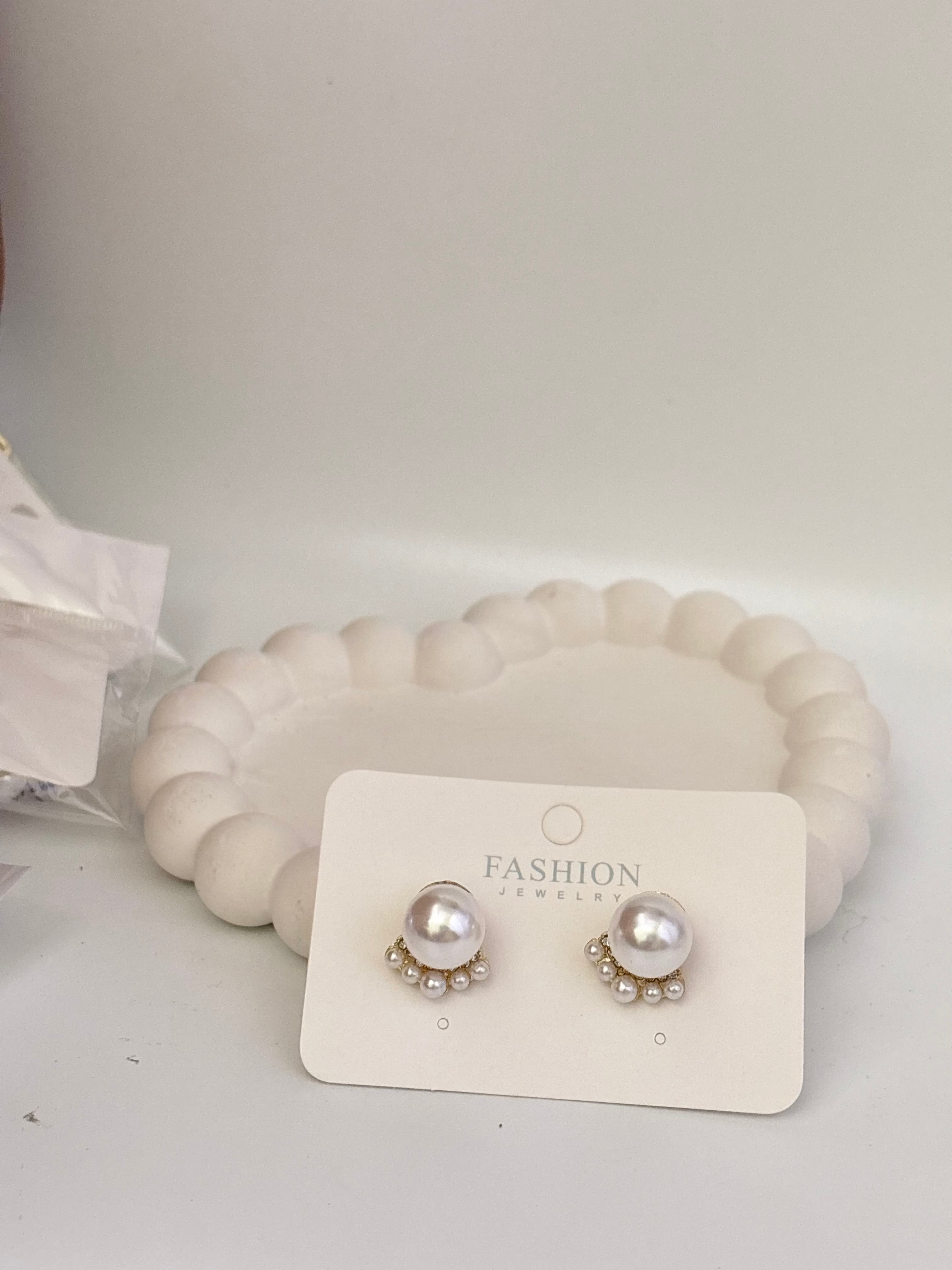 Korean earring H015