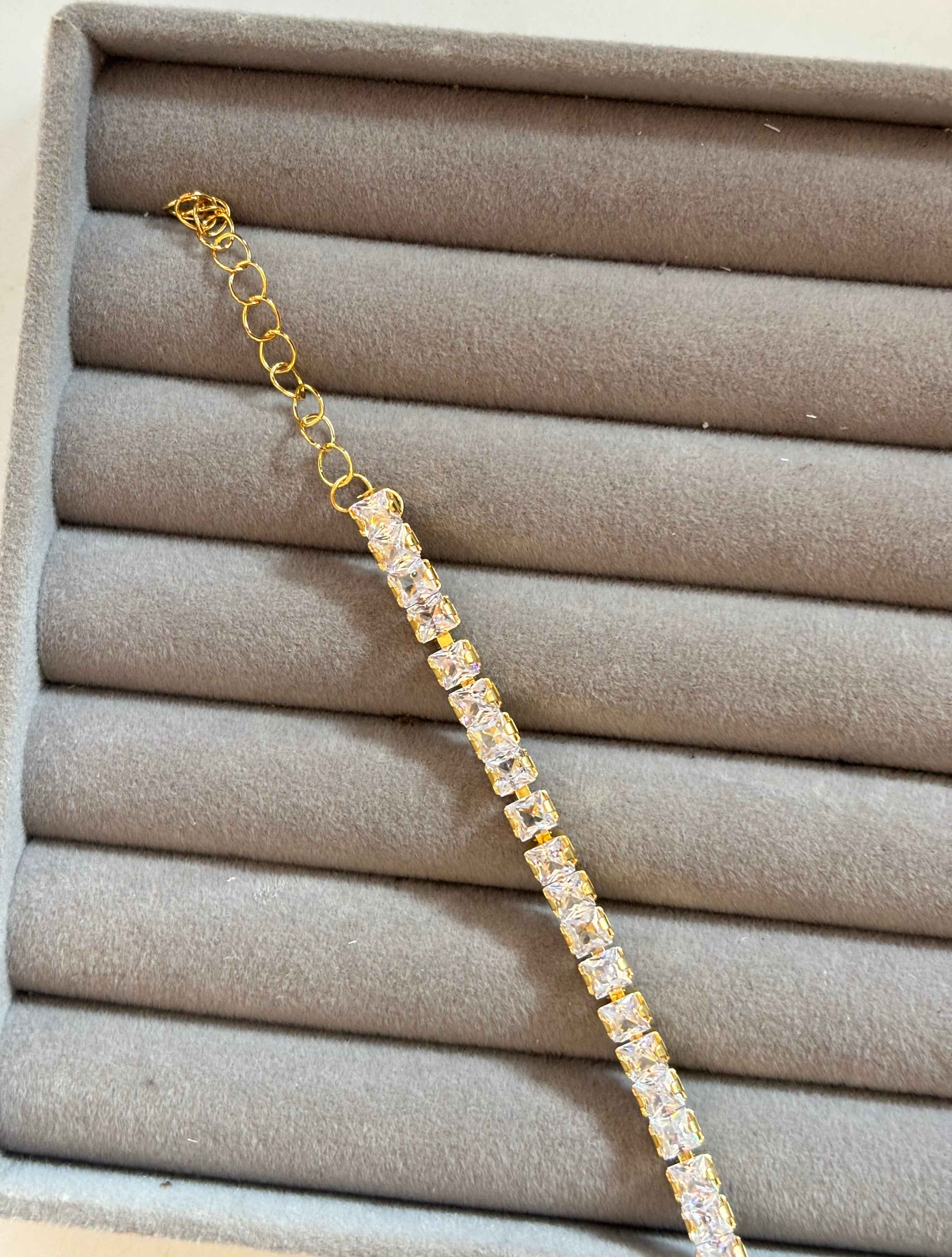 Tennis Bracelet - Hirulythings