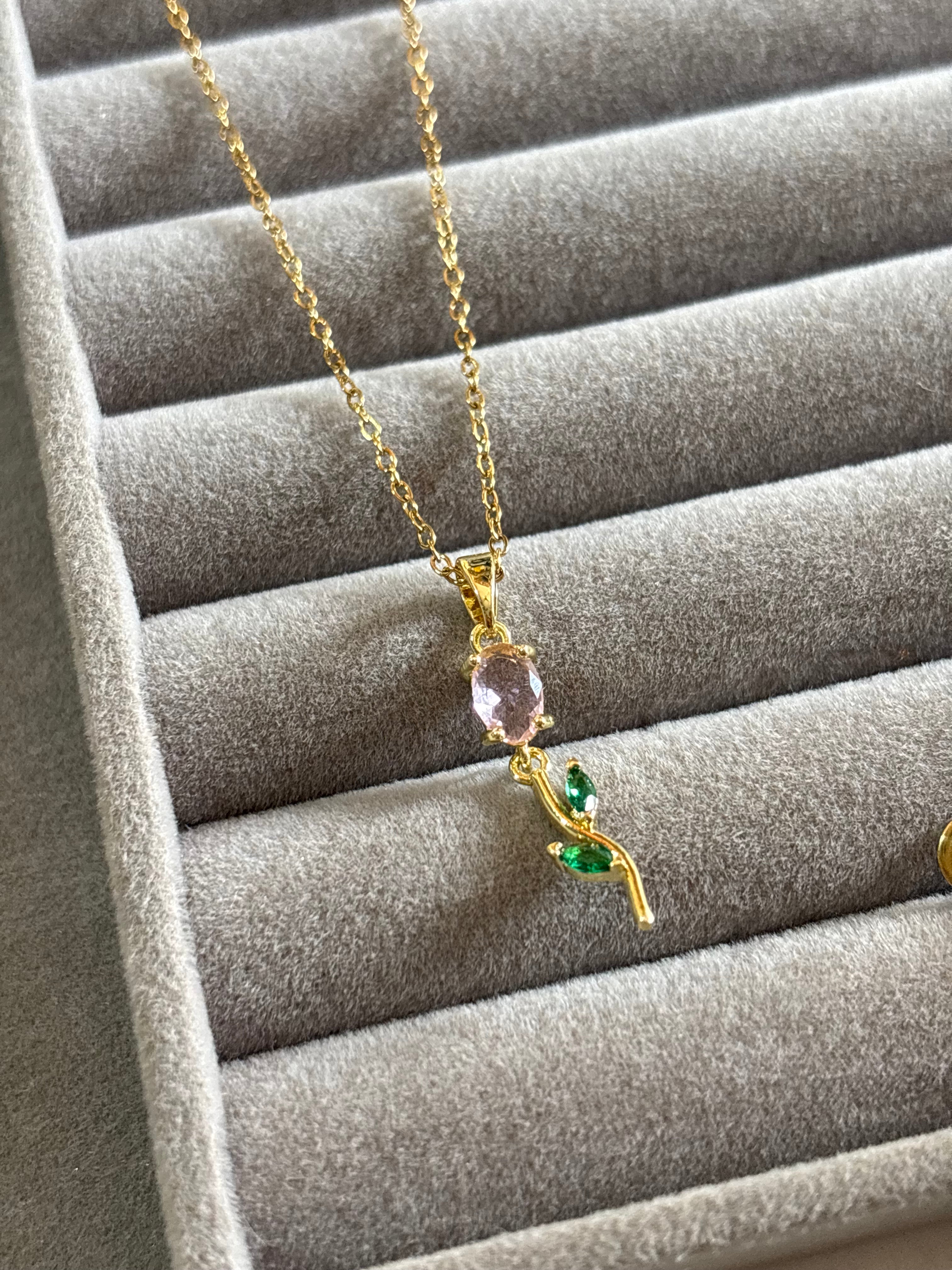 Tulip pendant necklace