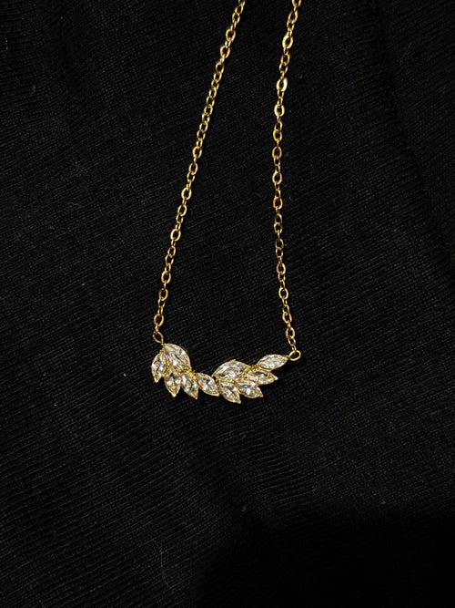 Aurelia Leaf Necklace