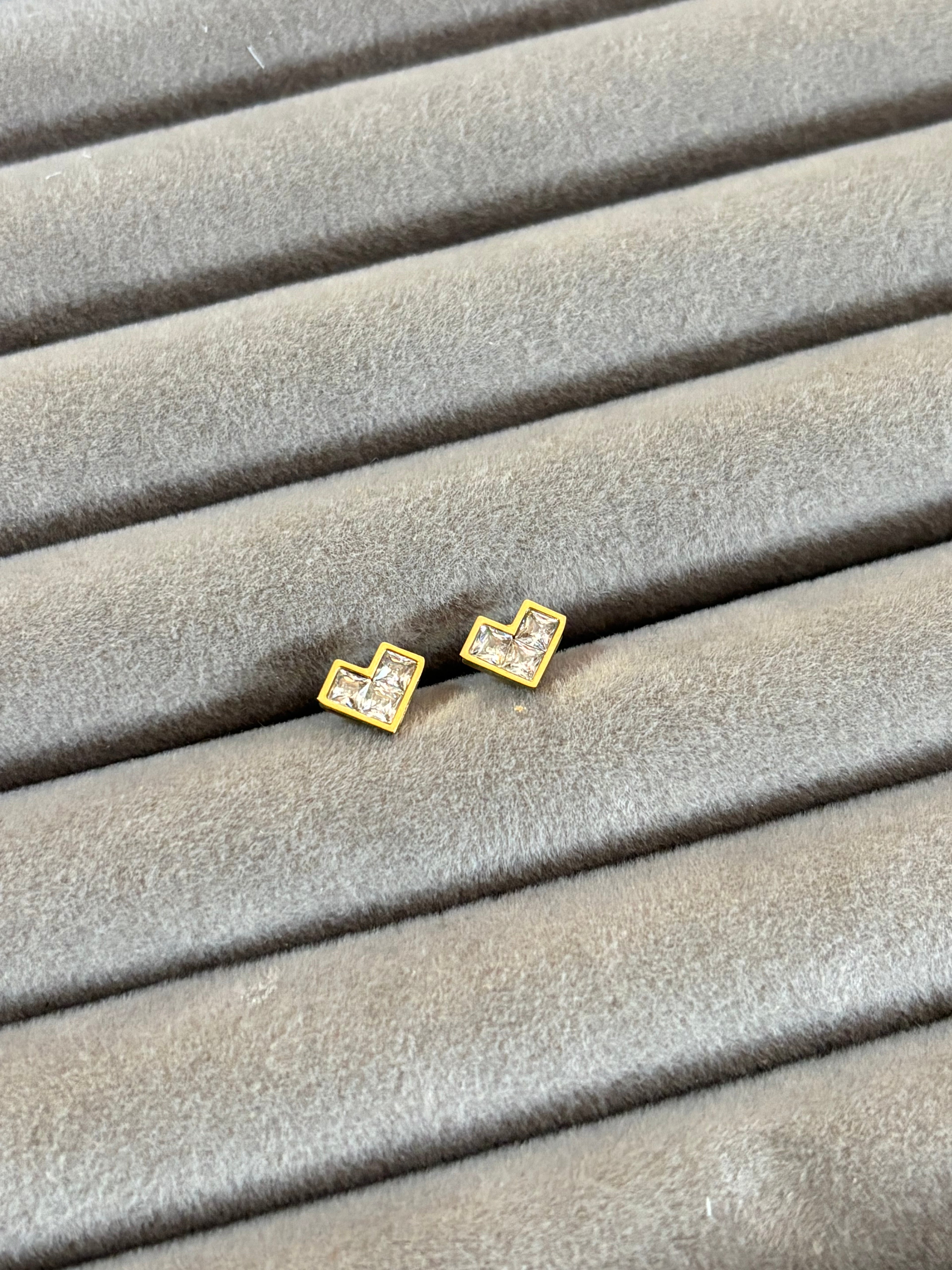 Heart ball back studs