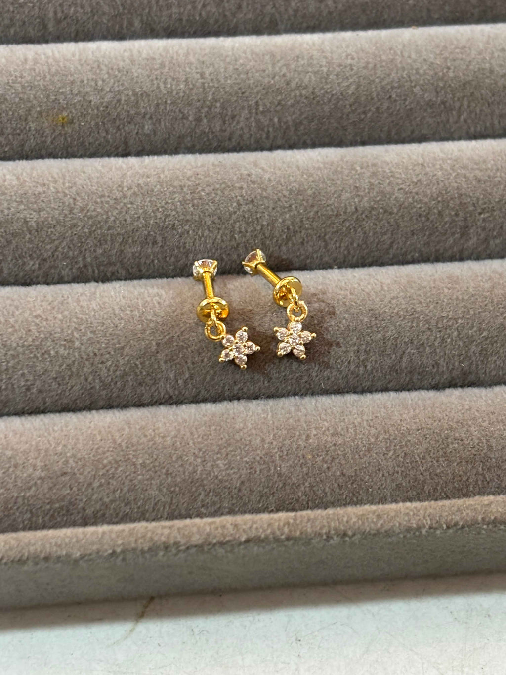 Floral upper helix piercing