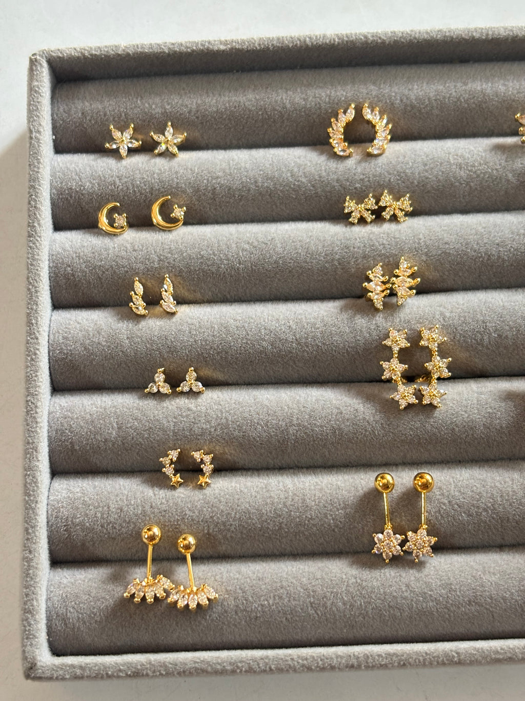 Piercing studs
