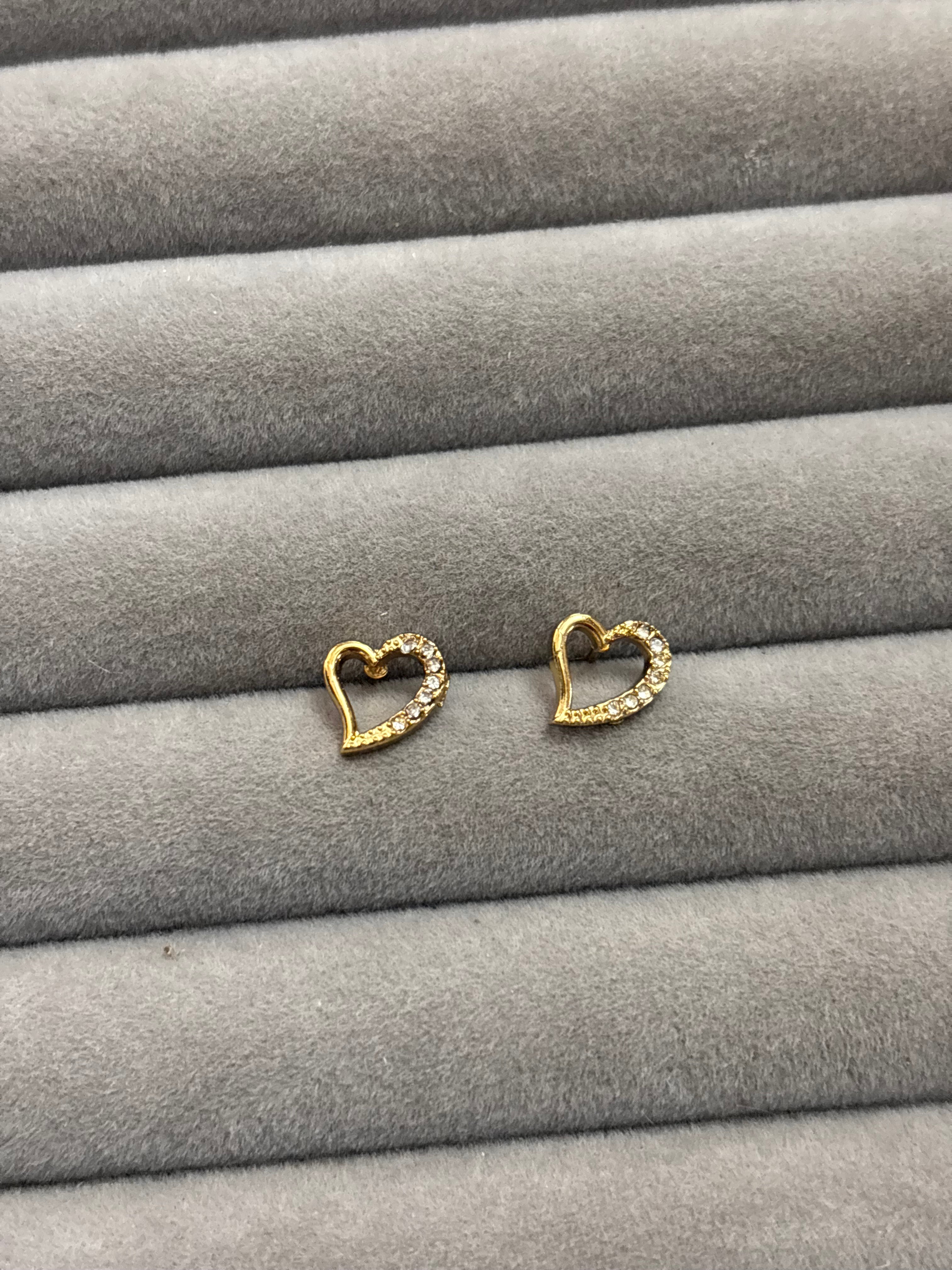 Eternal heart earrings