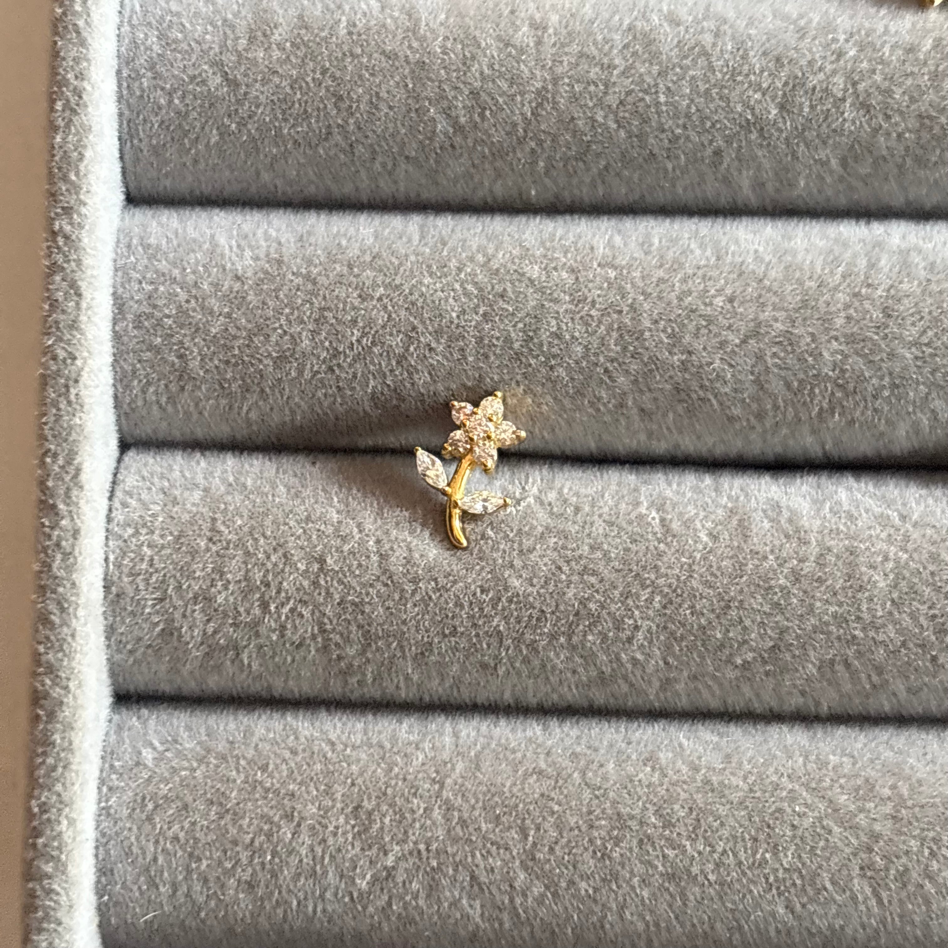 Sunshine nose pin