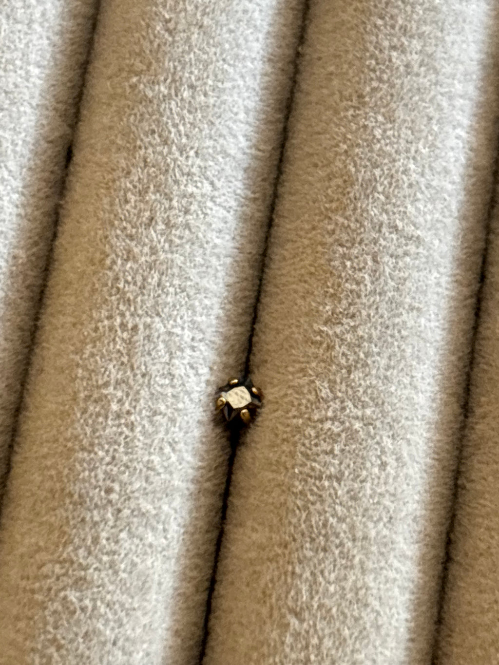 Black square cut stud