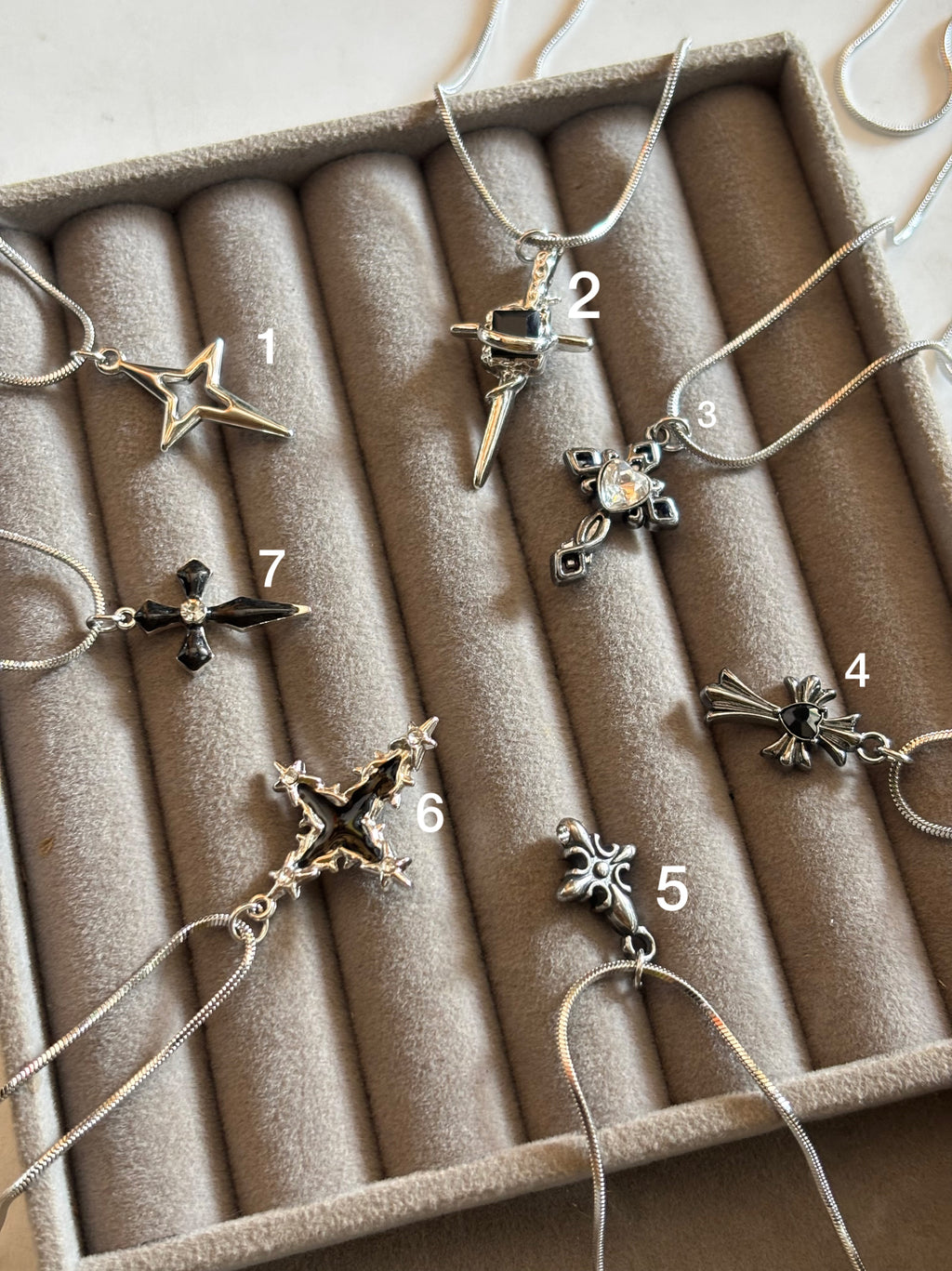 Unique cross chains