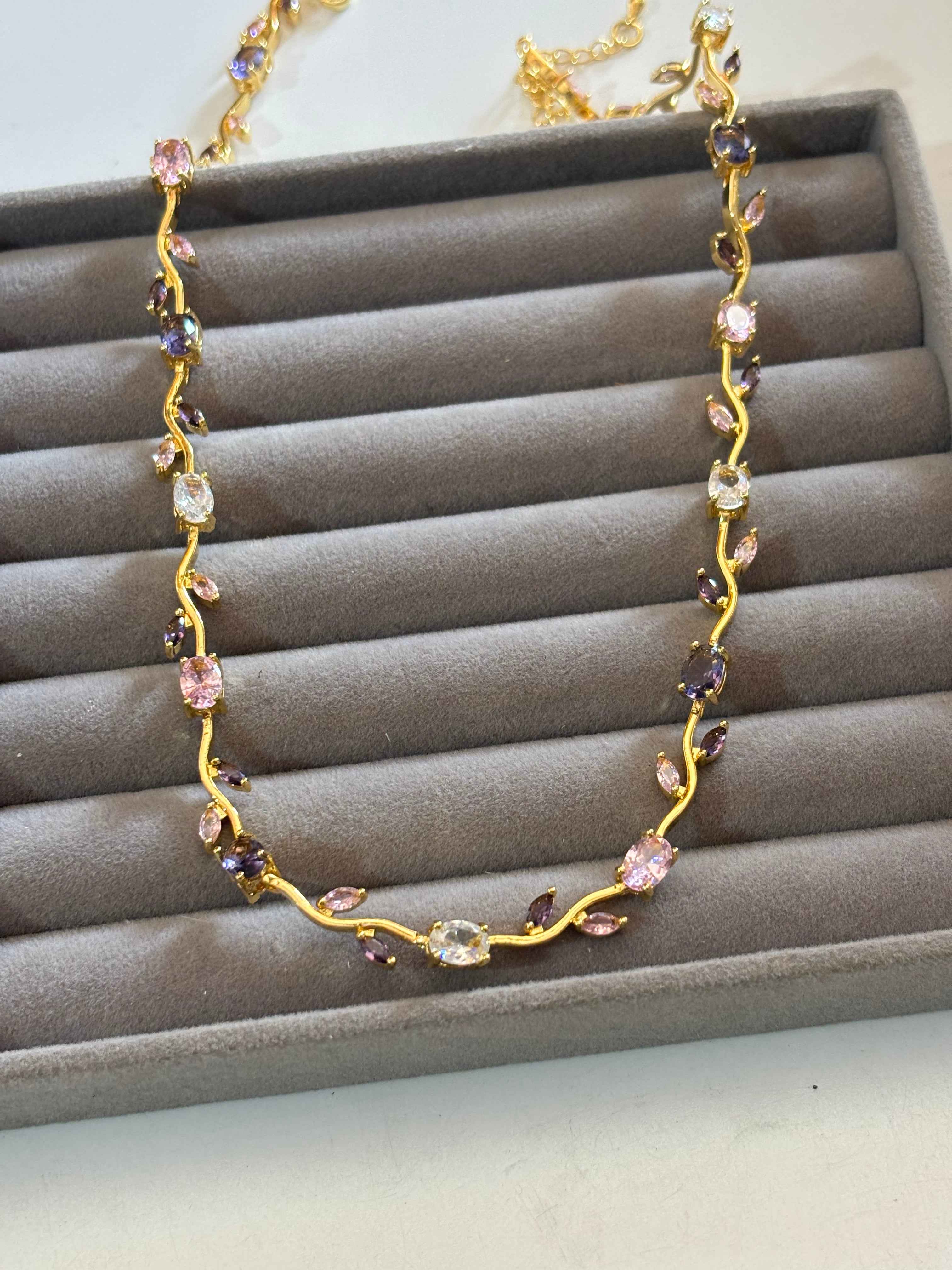 Tulip necklace - Hirulythings