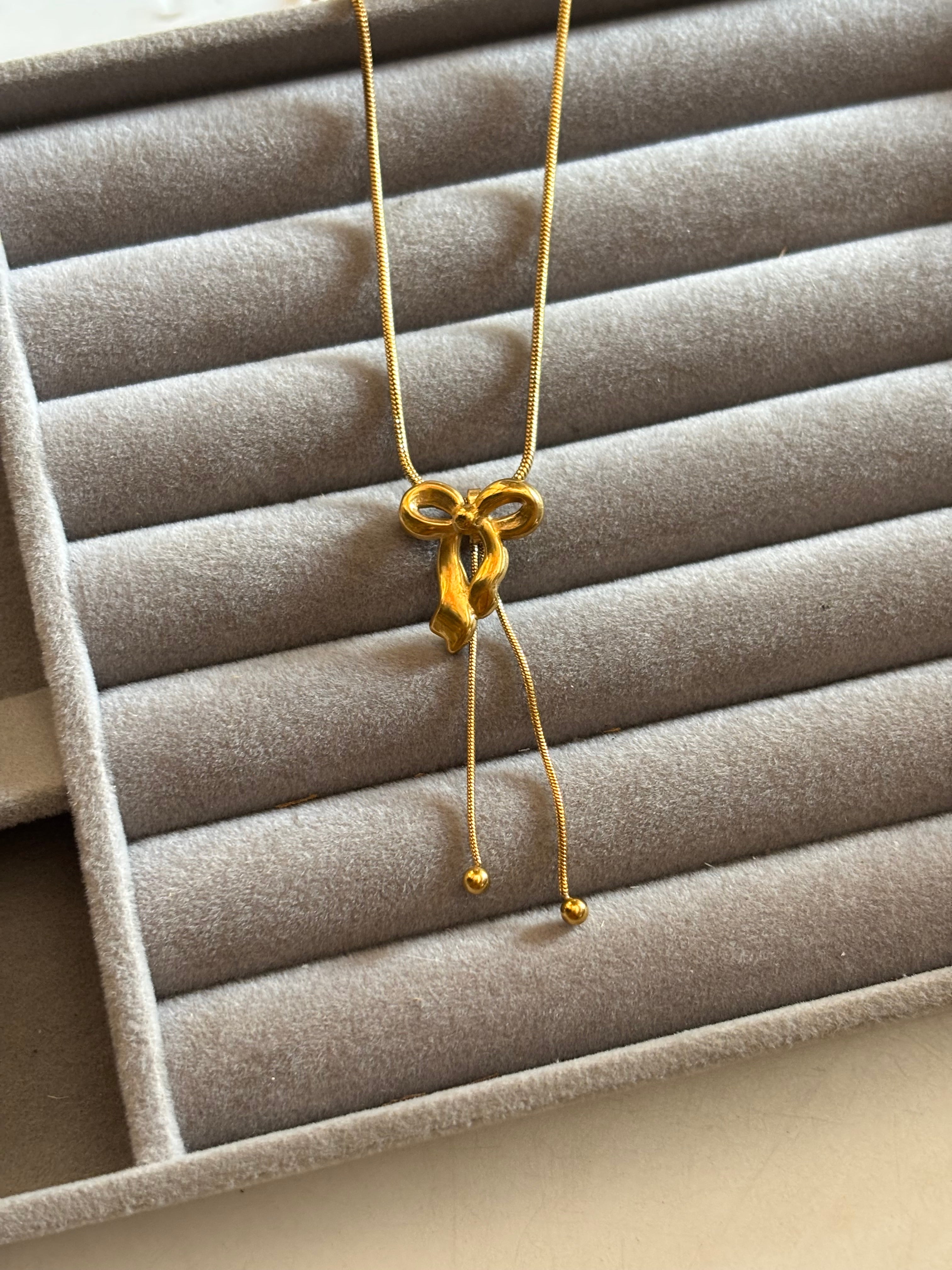 Bow drop chain