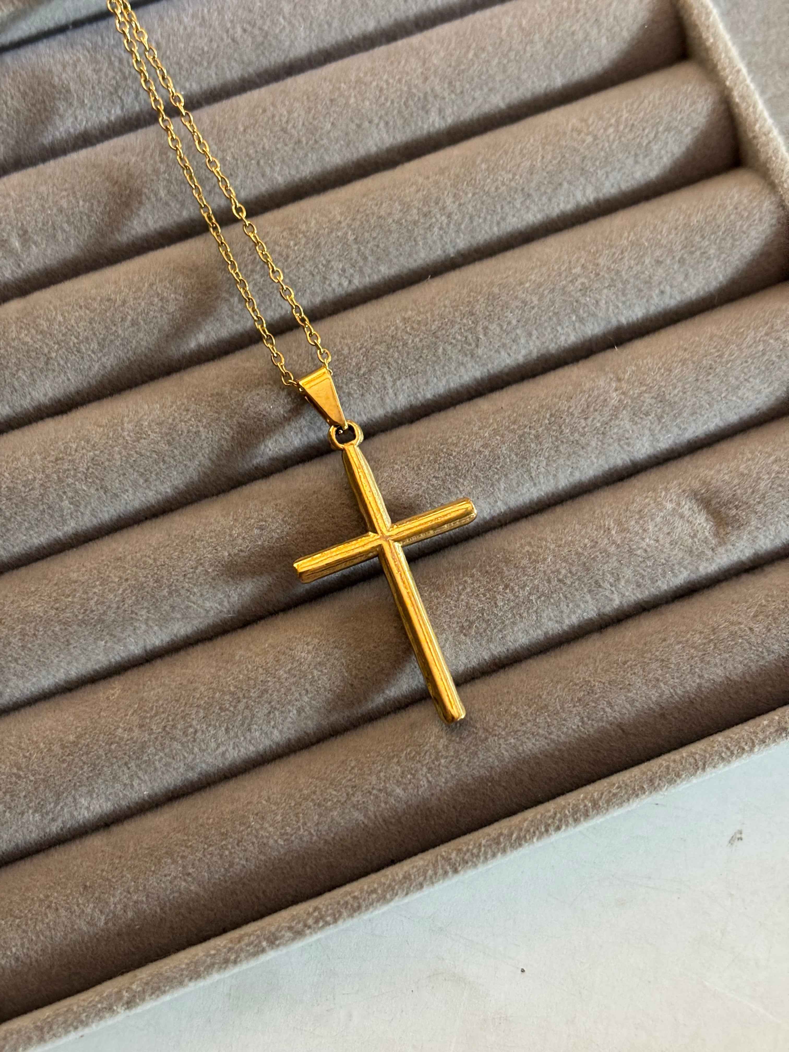 Classic Cross Pendant