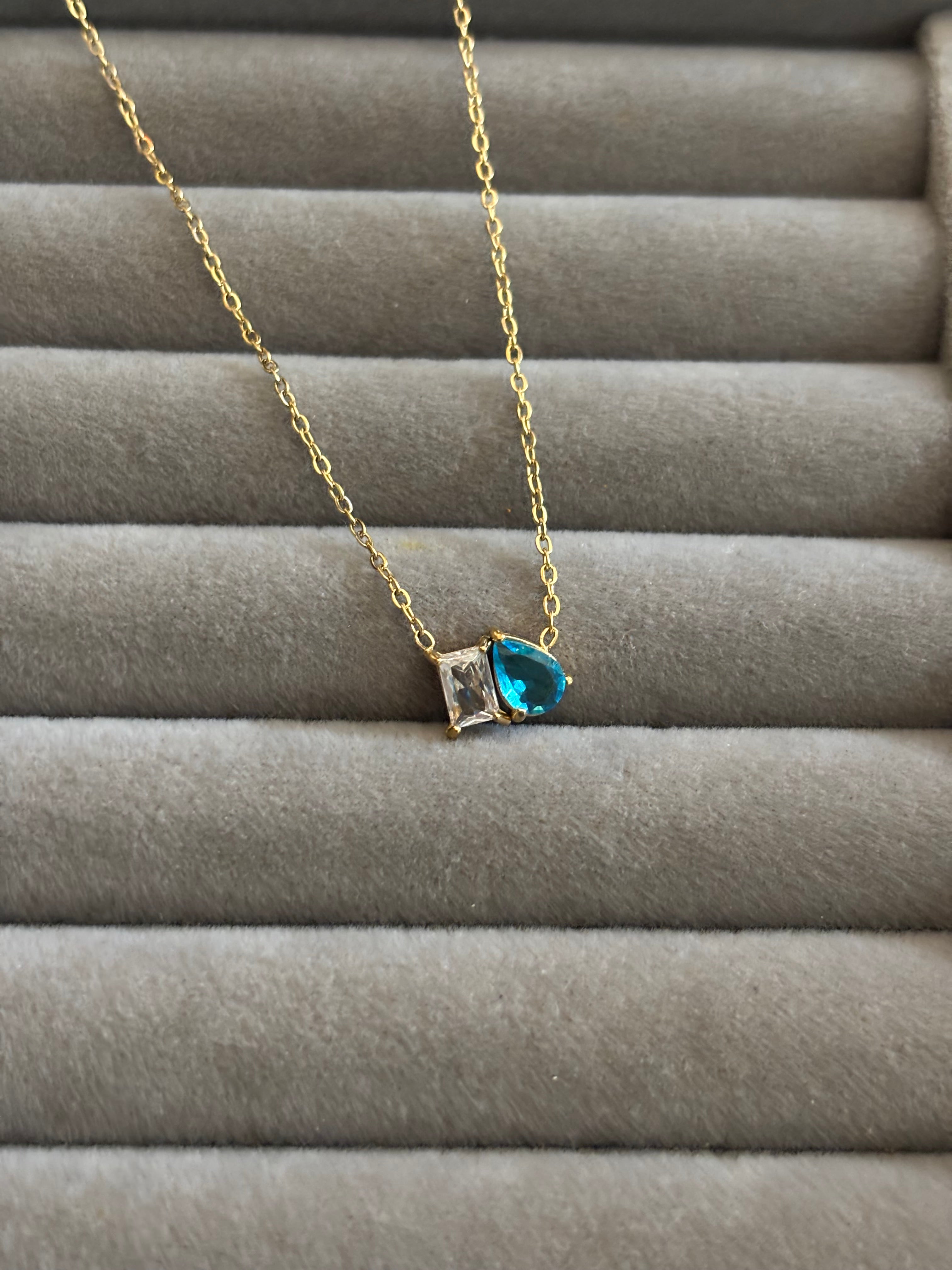 Toi et moi necklace