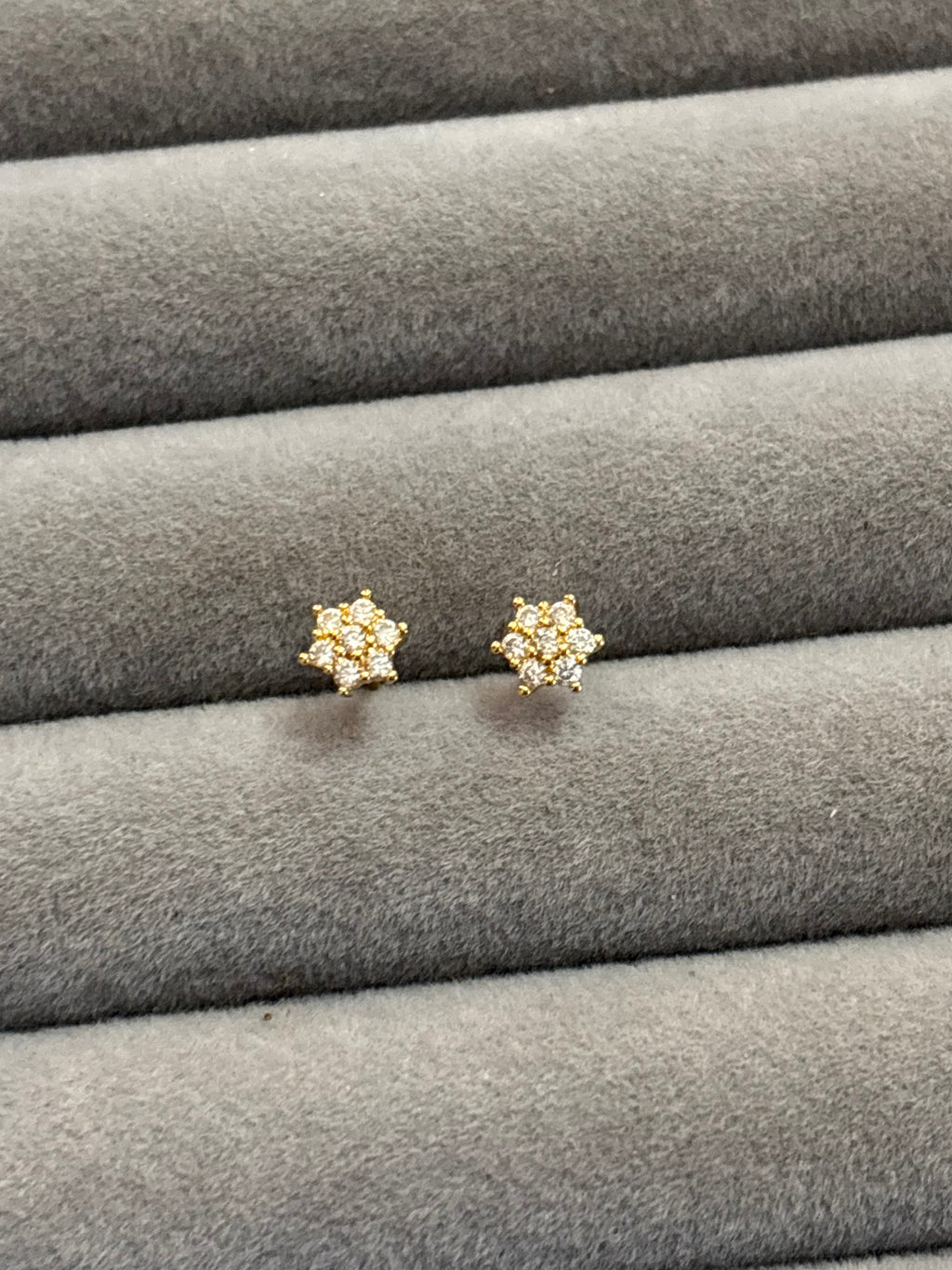 Tiny floral earrings