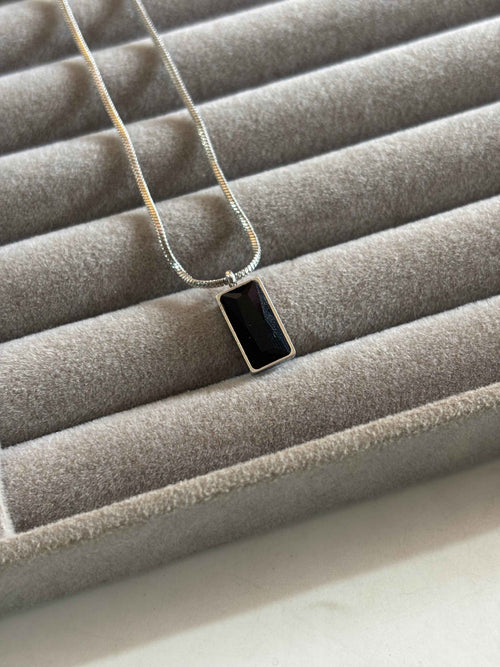 Black onyx necklace