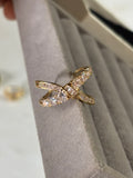Criss cross ring