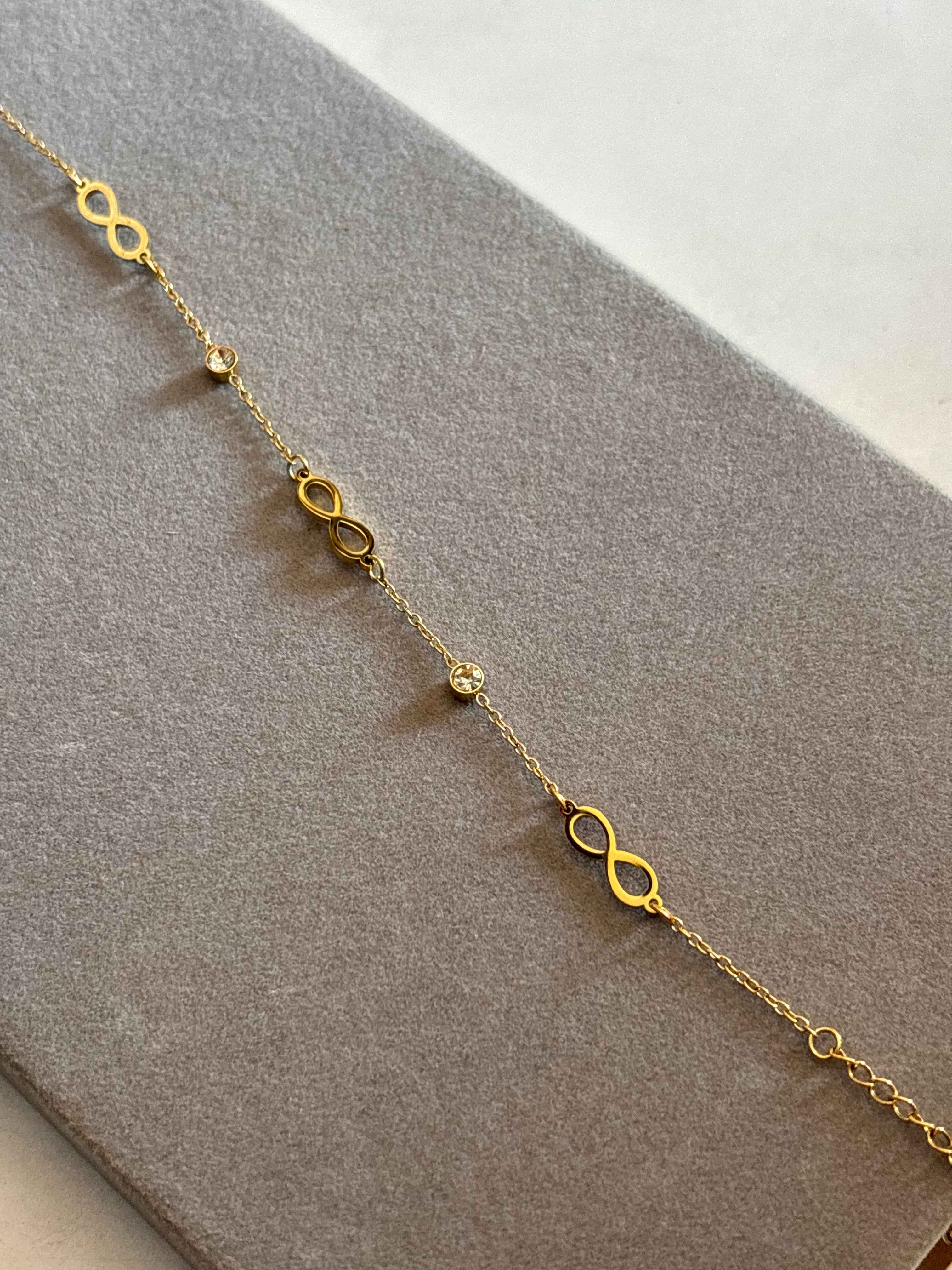Infinity bracelet - Hirulythings