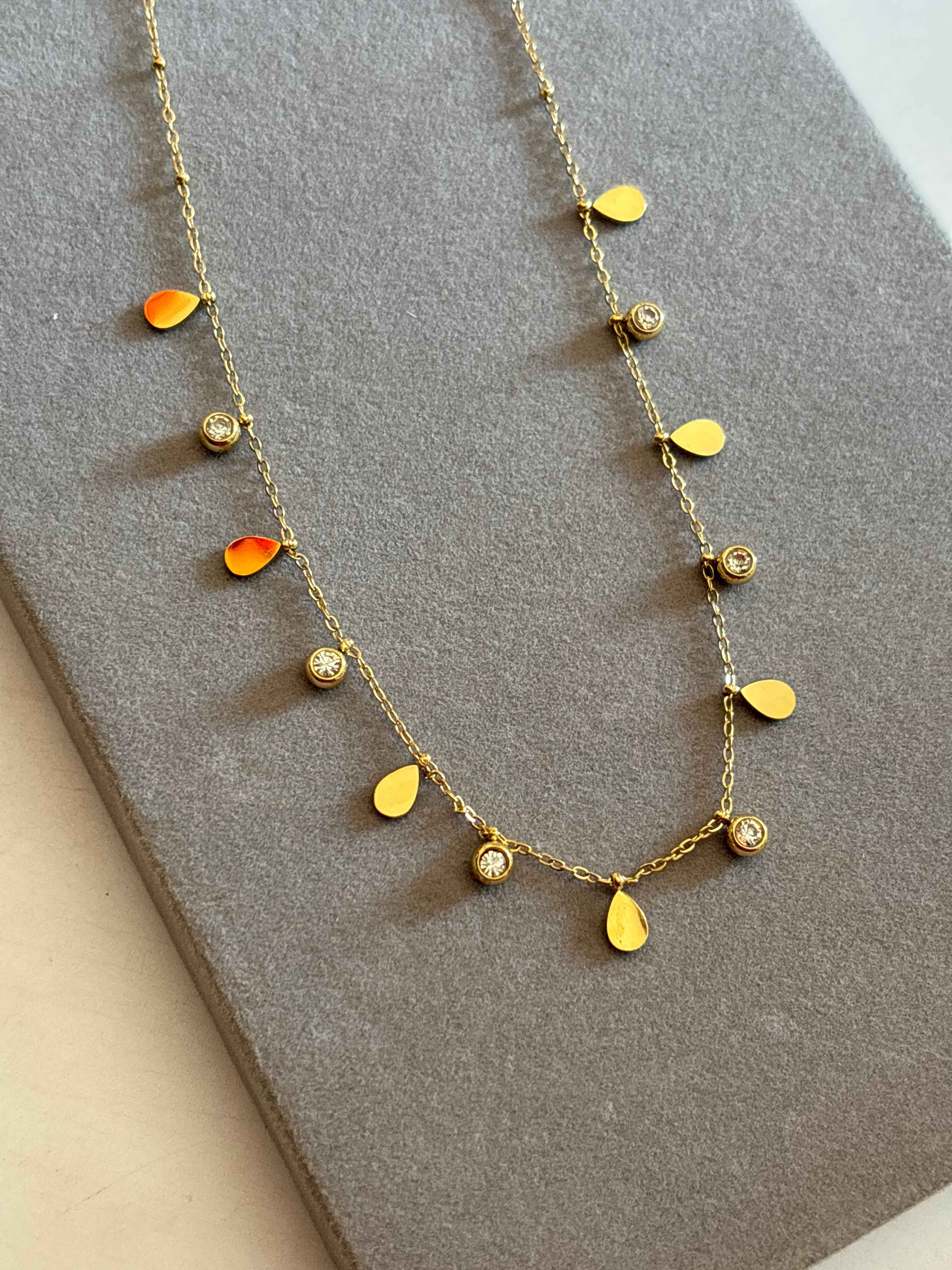 Drop charm necklace - Hirulythings