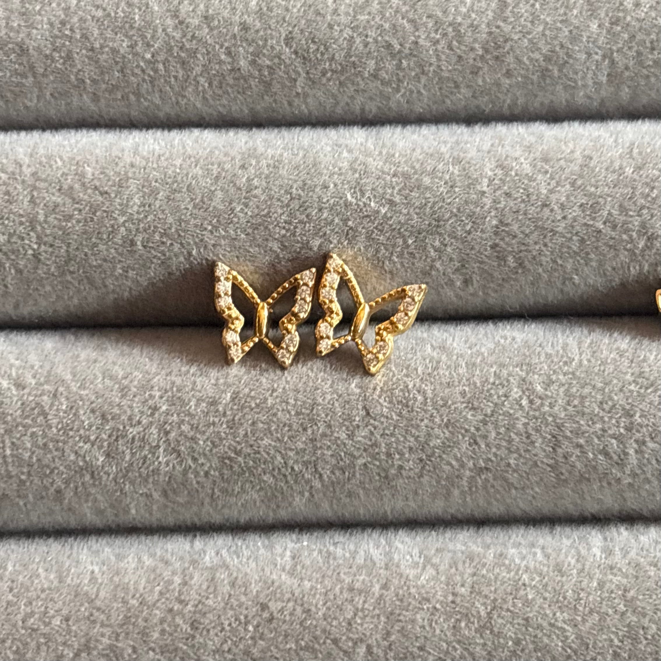 Hollow butterfly piercing