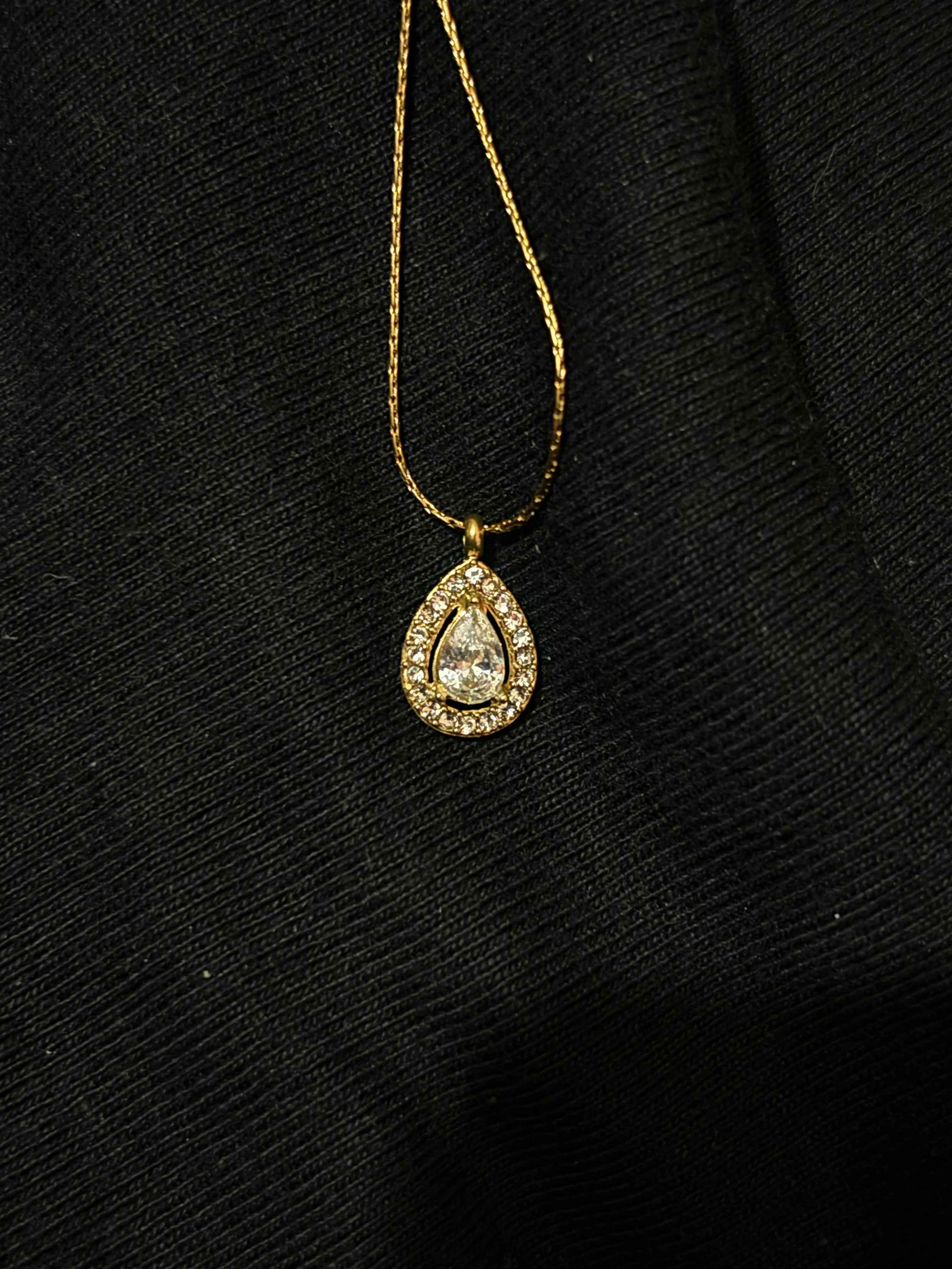Elara Drop Necklace