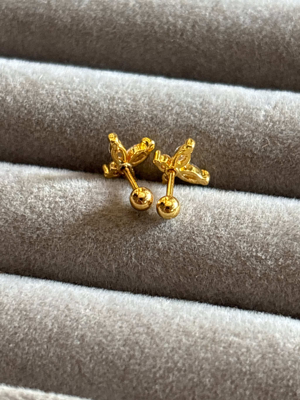 Butterfly studs
