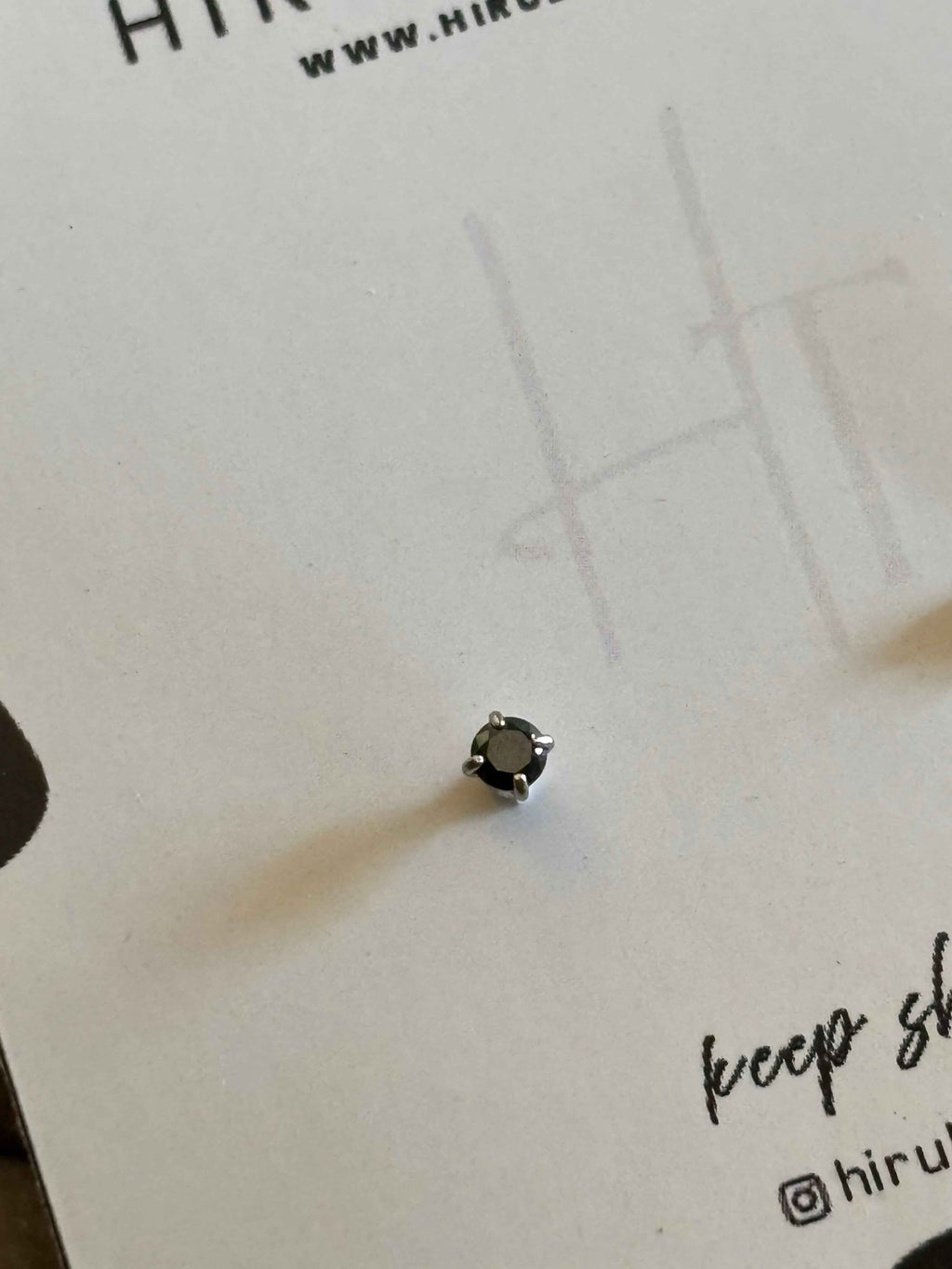 Black stone stud