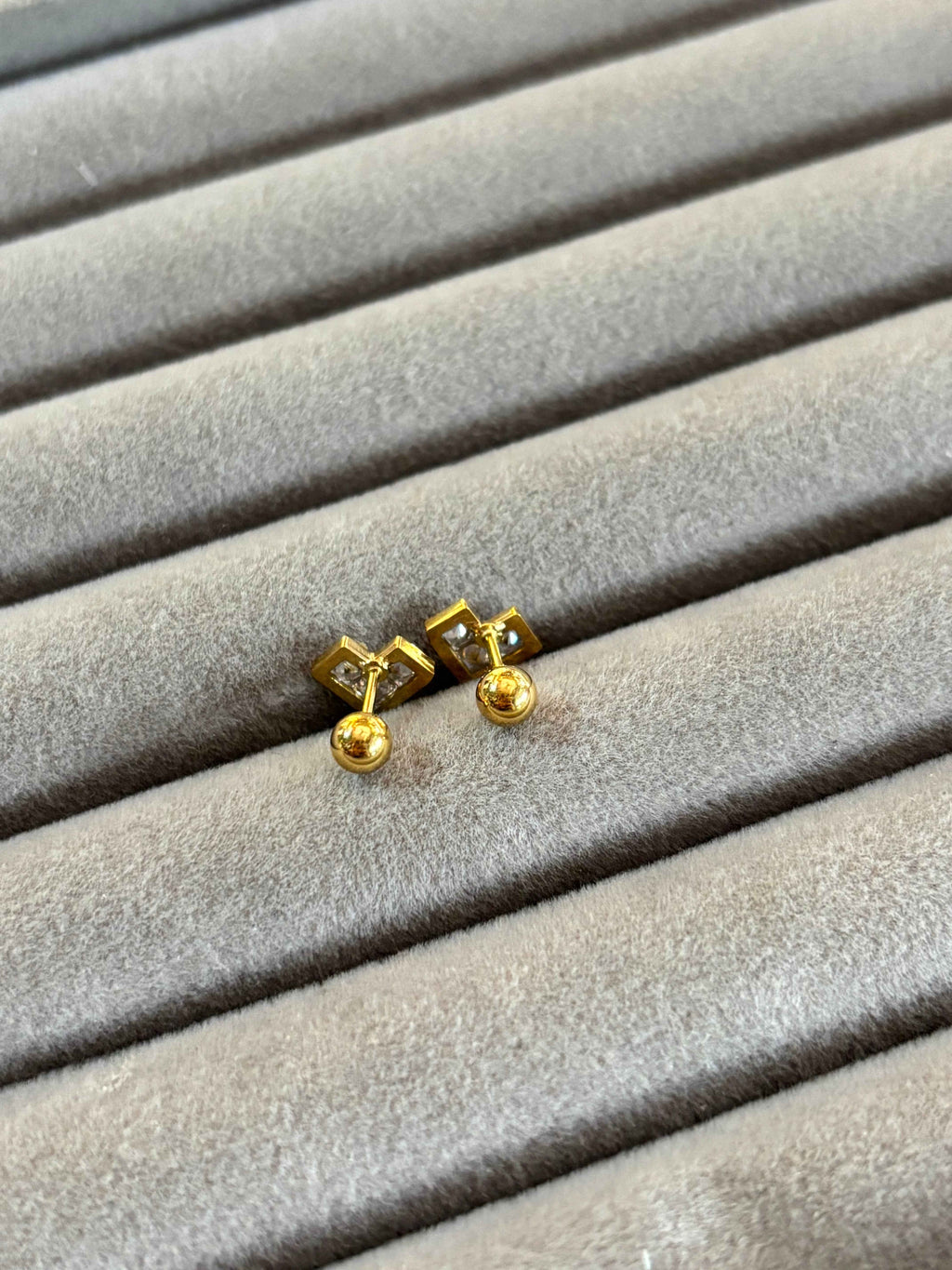 Heart ball back studs