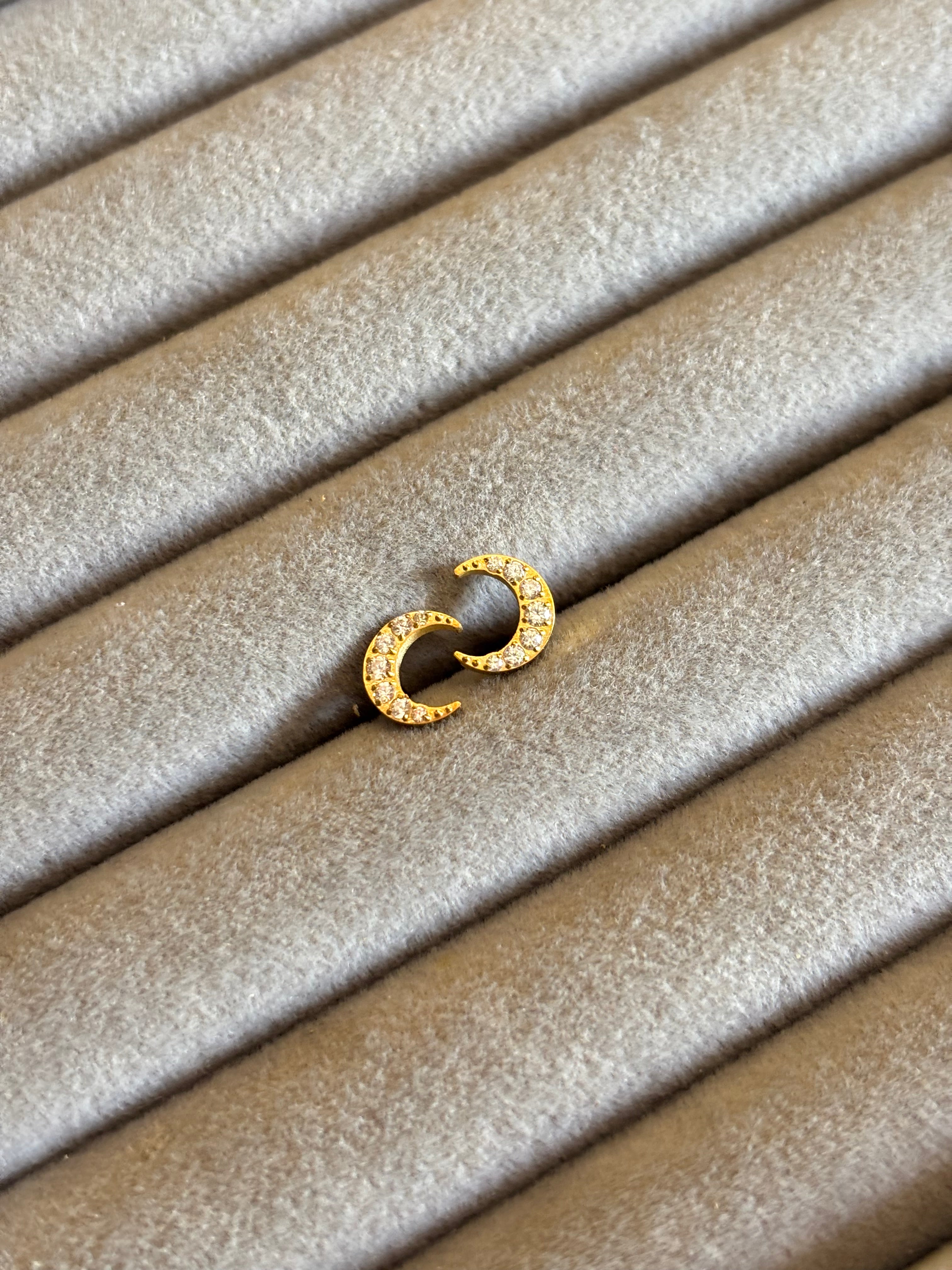 Crescent moon stud Gold Plated