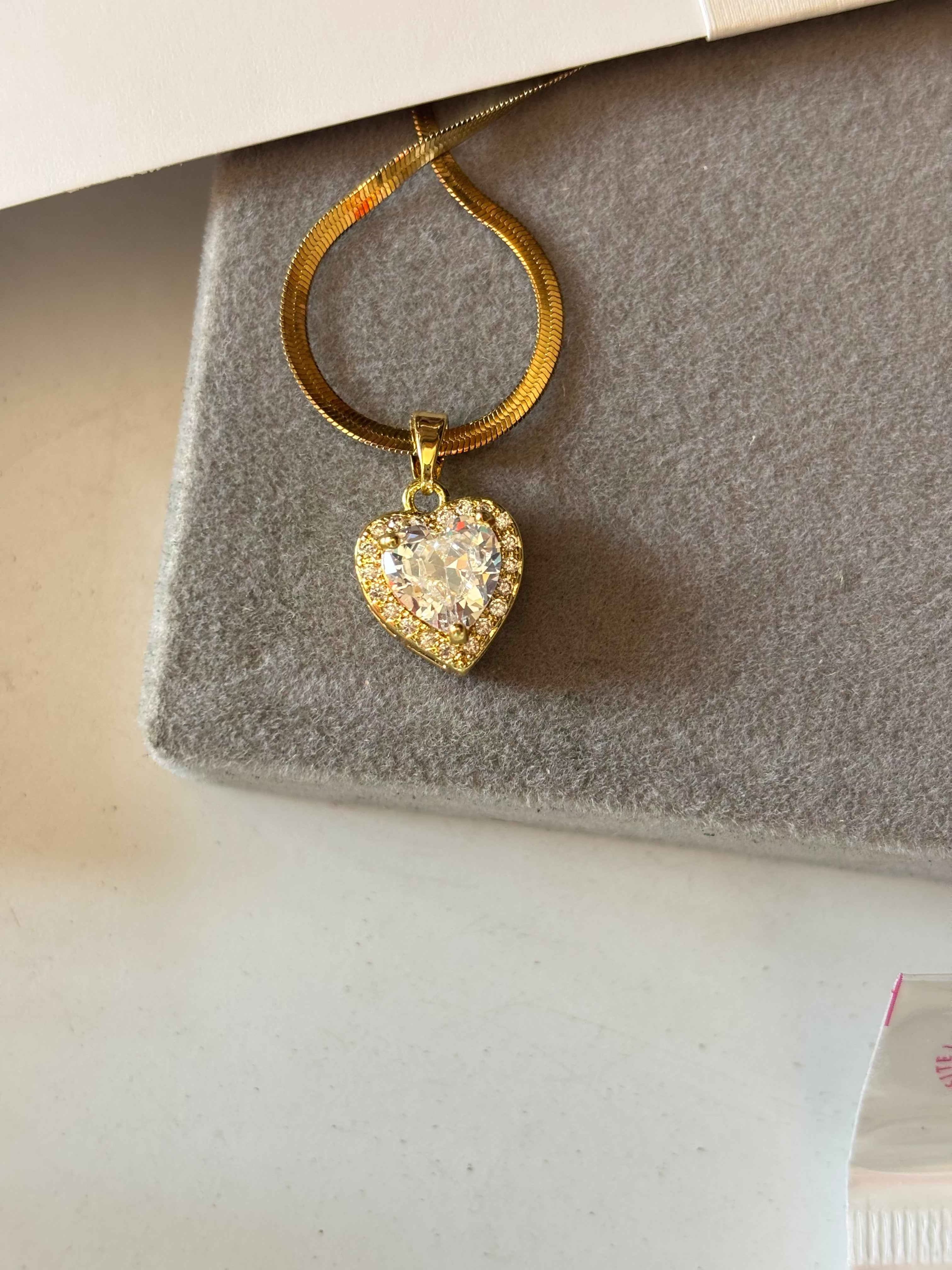 Diamond heart necklace - Hirulythings